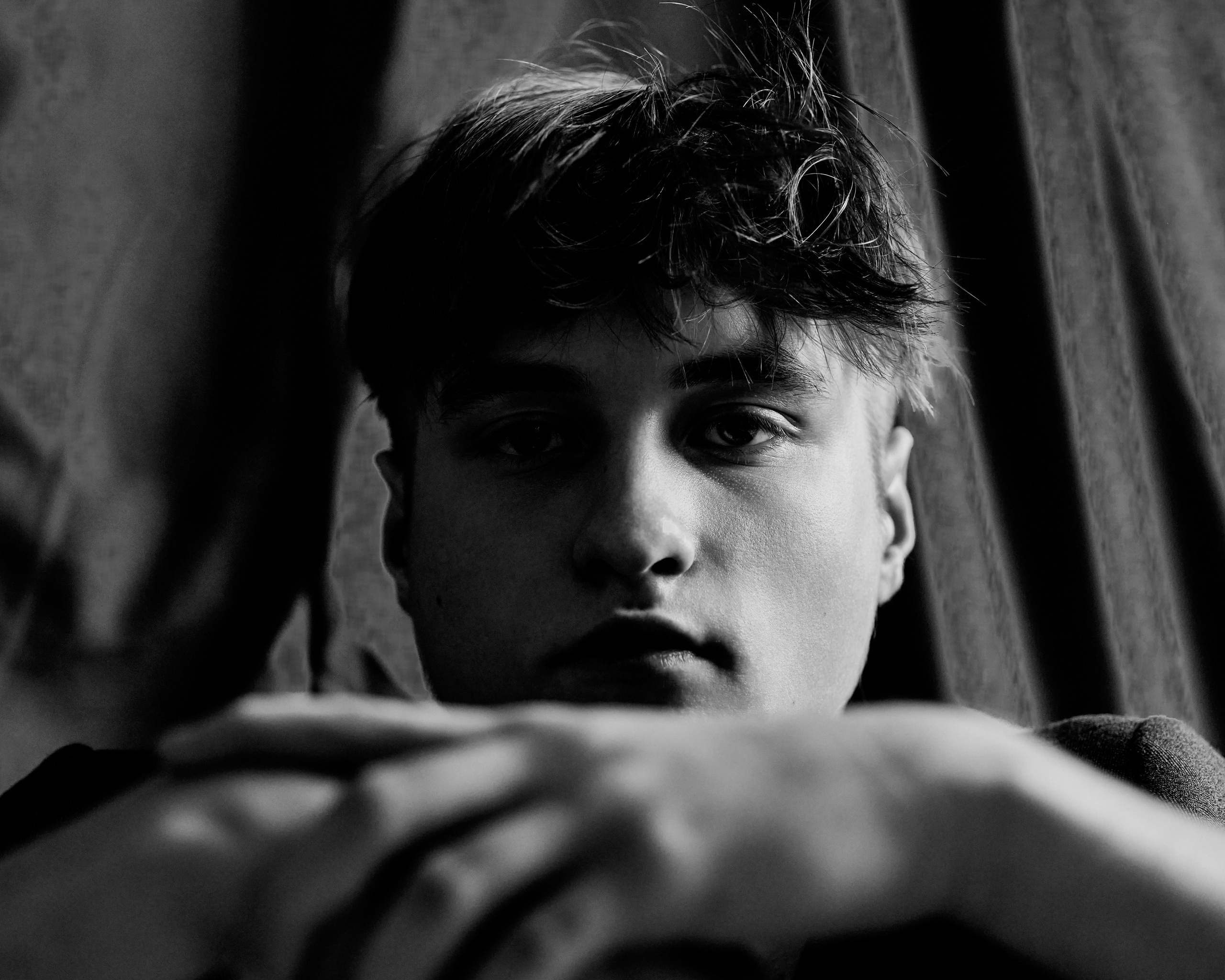 Как позировать мужчин: лучшие ракурсы