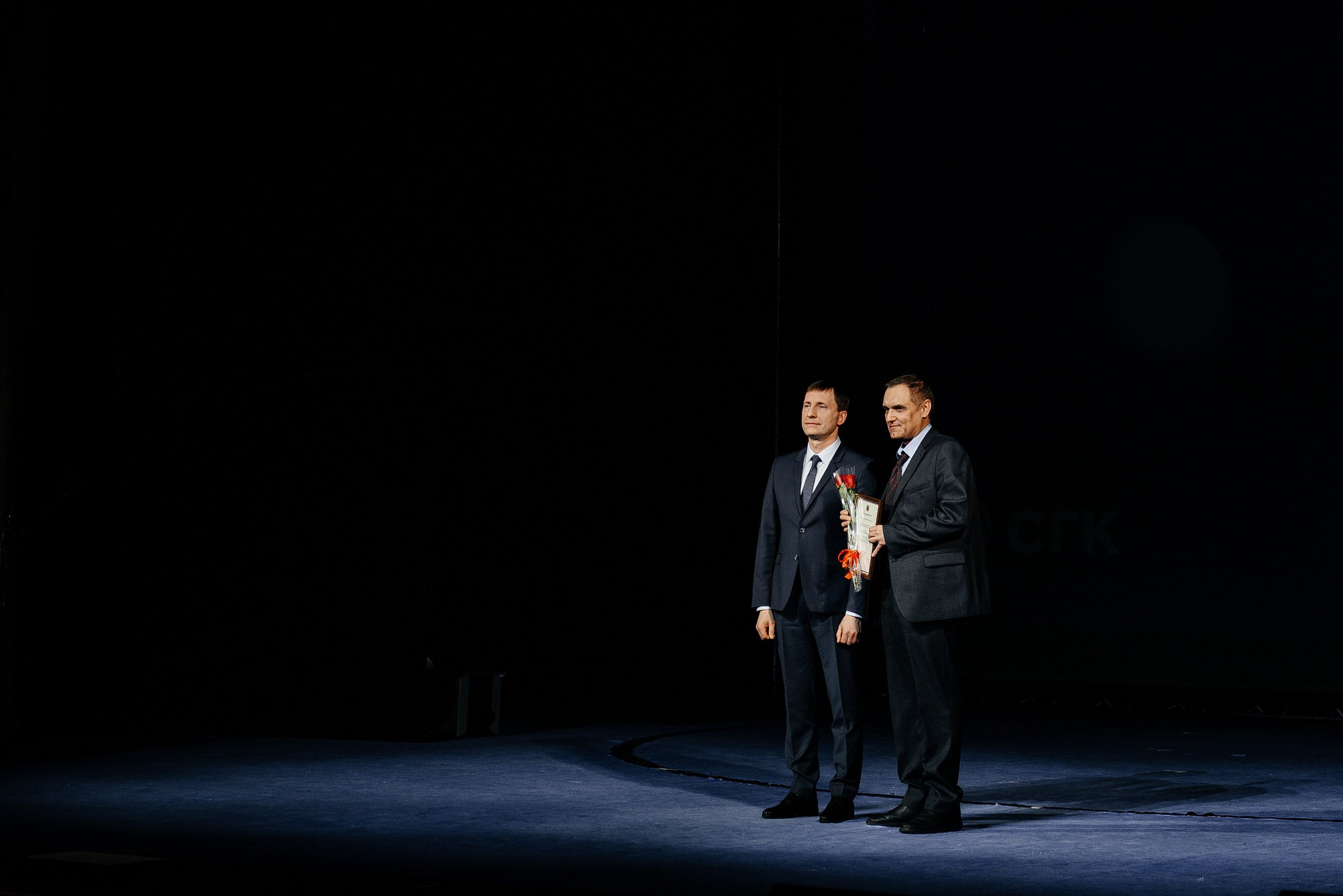 Торжественное награждение Сибирской генерирующей компании. Свадебный и репортажный фотограф Никита Сницарев в Барнауле