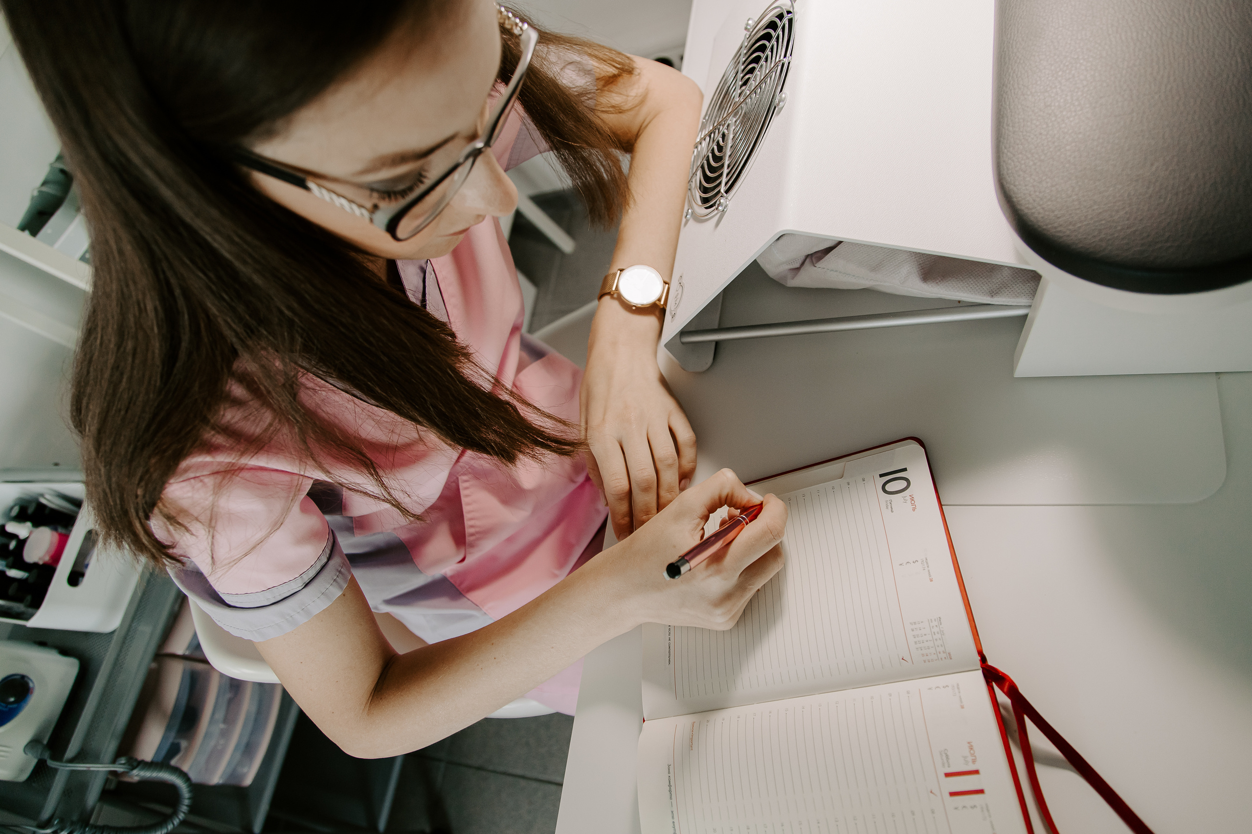 Катя — мастера маникюра. Фотограф Карпачан Анастасия