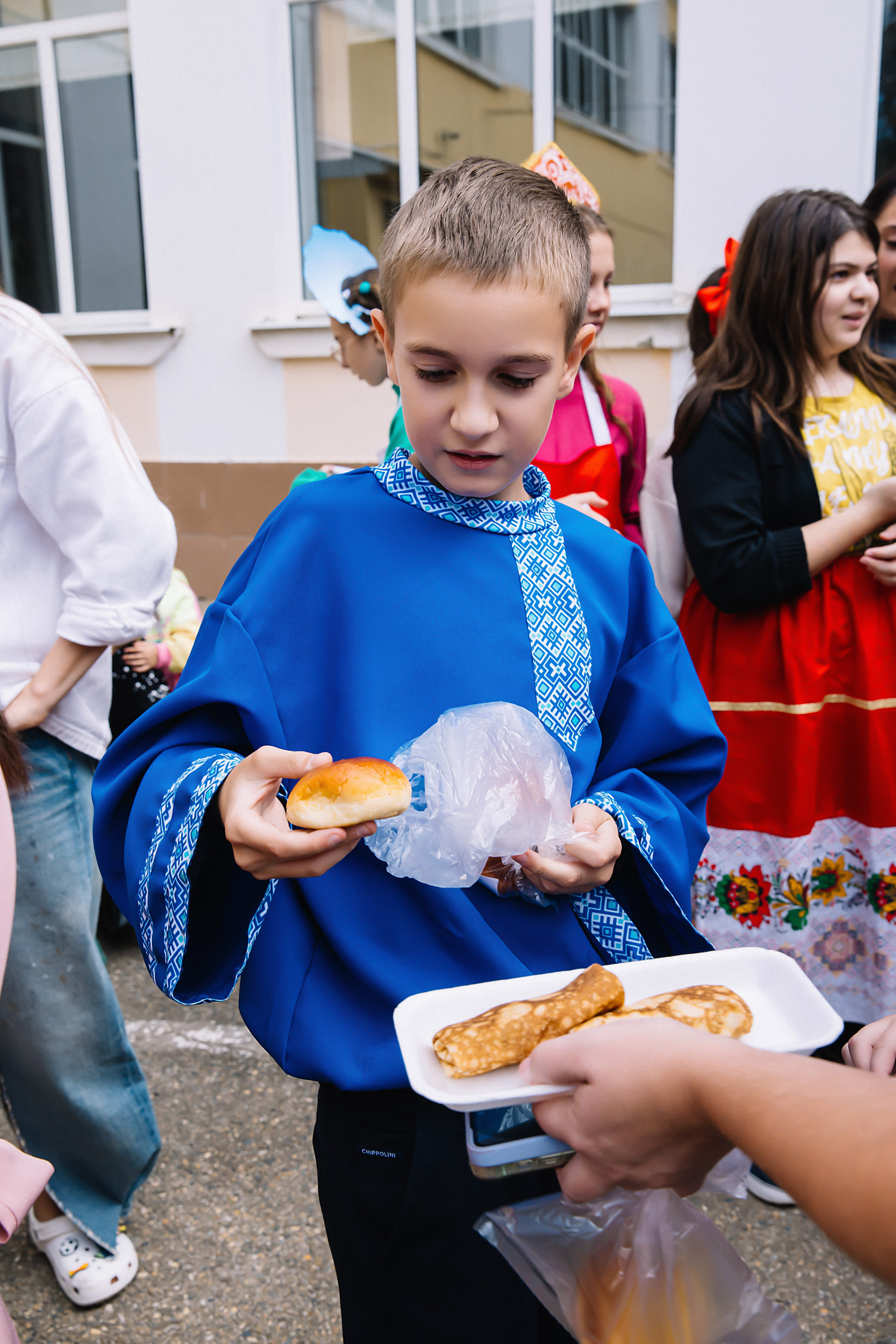 Школьная ярмарка Лицей№ 4. Фотограф и Видеограф в Краснодаре Юлия Солодченко