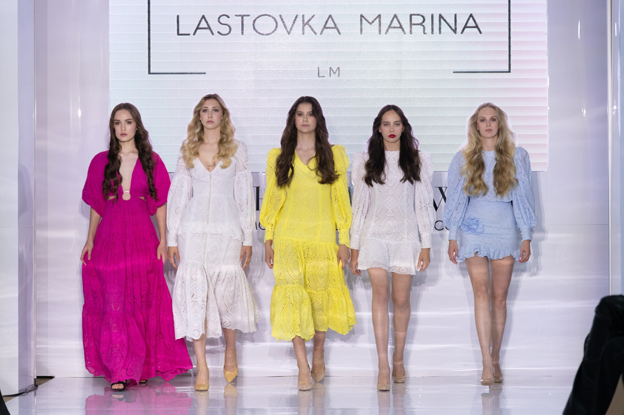 Lastovka / 23. Sakunov Photo