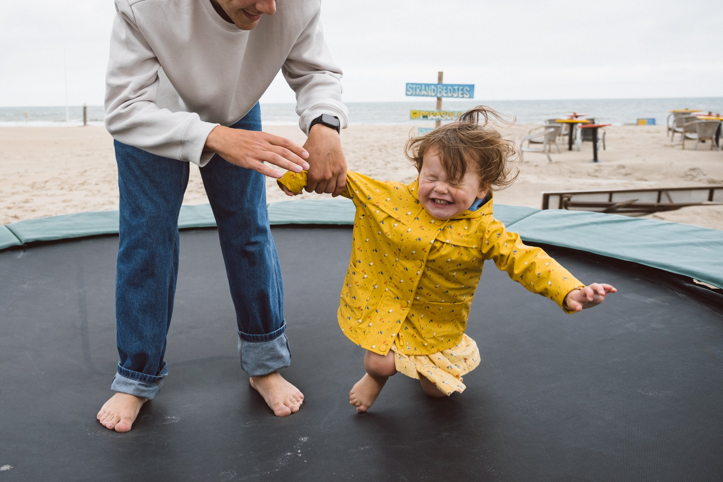 На берегу. Свадебные и семейные фотографы в Москве Максим и Оксана Первомай