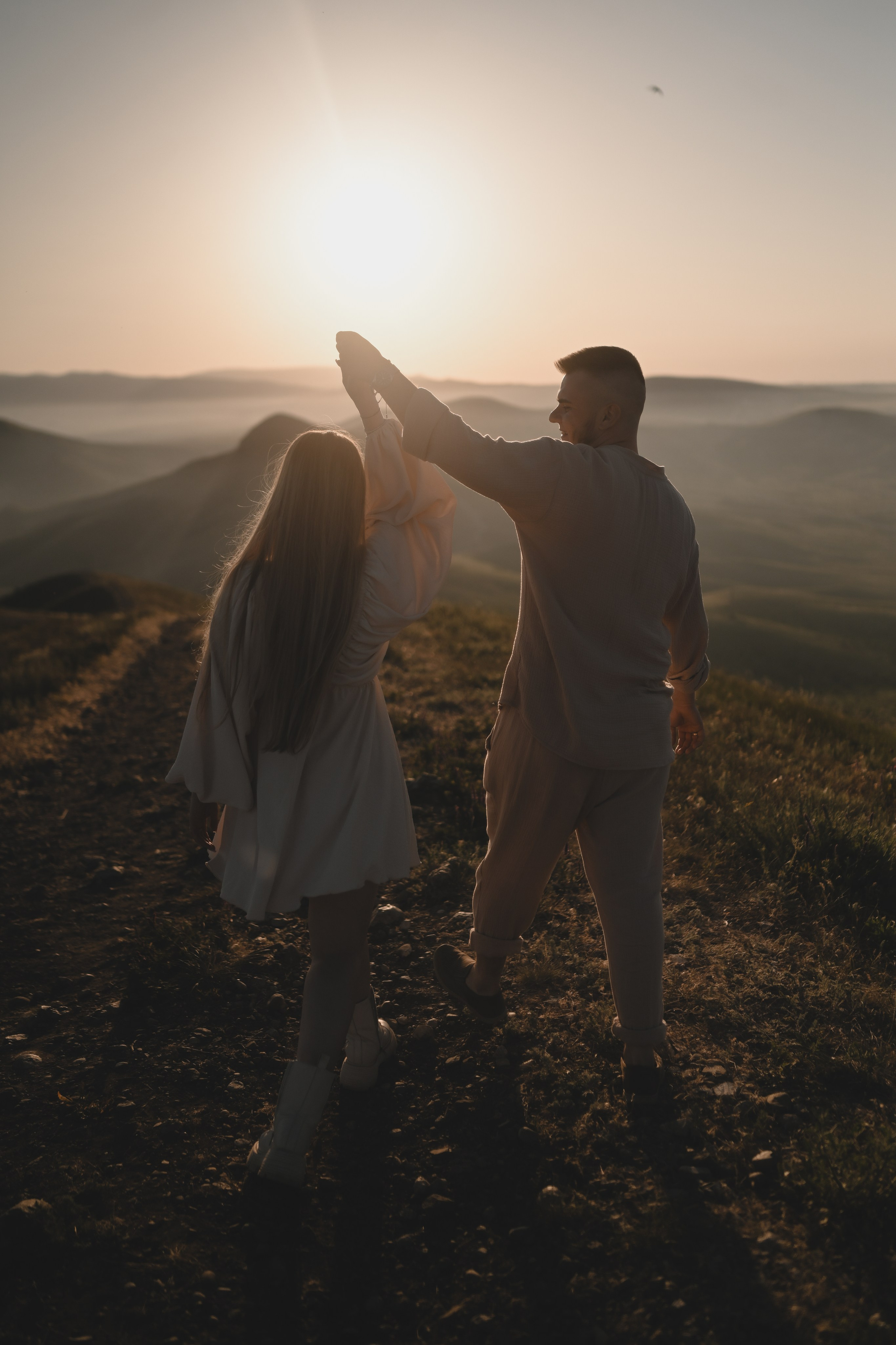 Love story фотосессия  ,фотосессии, фотография пары, фотосессия для пары Море , Крым , фотосессия лов стори , love story, идея для love story фотосессия горы , джан кутаран ,свадебный фотограф ,фотограф Крым ,фотосессия Крым  Свадебная фотосессия, позы для свадебной прогулки, жених и невеста, свадьба Фотосессия пары, love story, фотосессия в поле, летняя фотосессия, любить, идеи фотосессии пары
