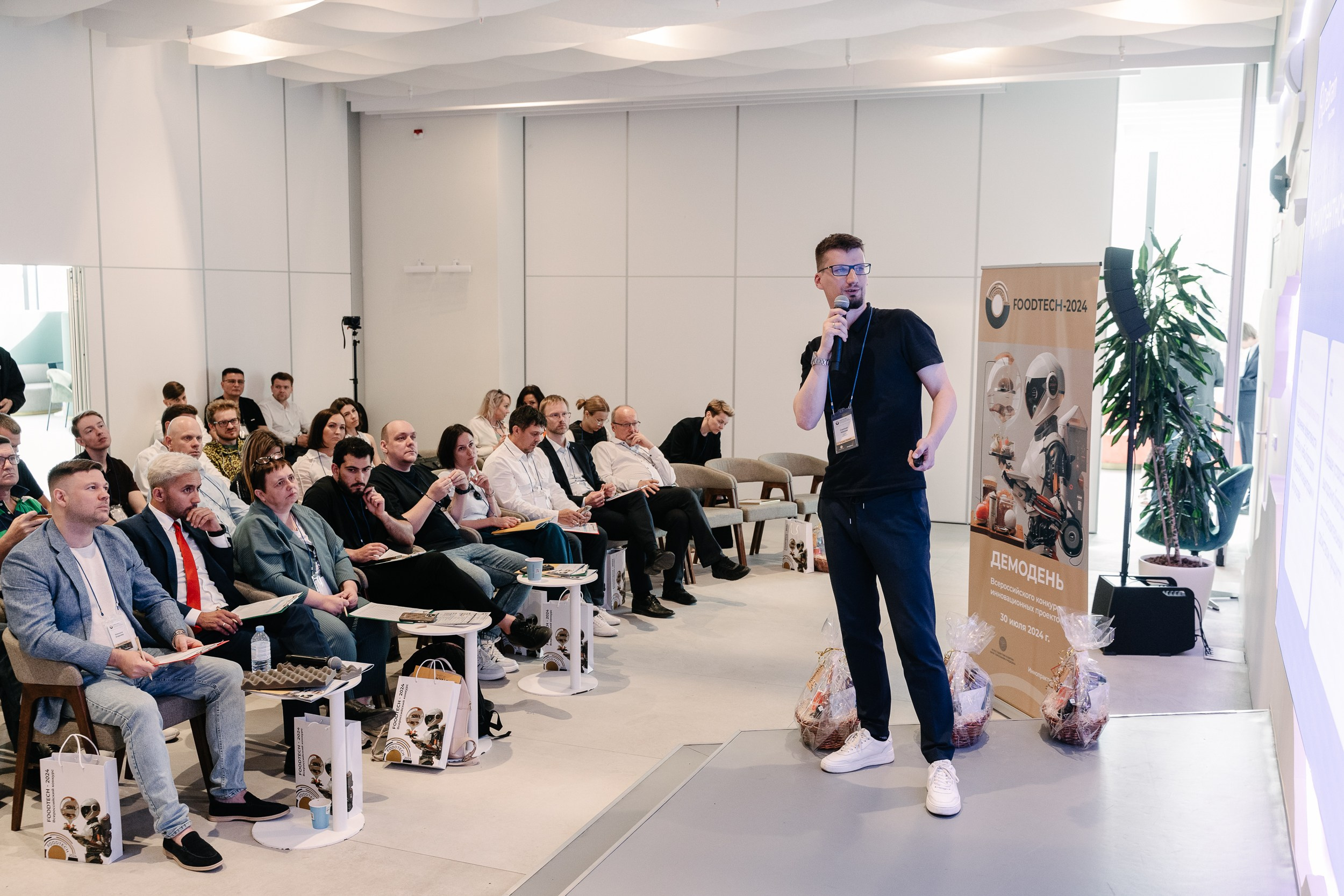 Фотограф Москва и Московская область. Фотосъёмка, видеосъемка массовых мероприятий, reels