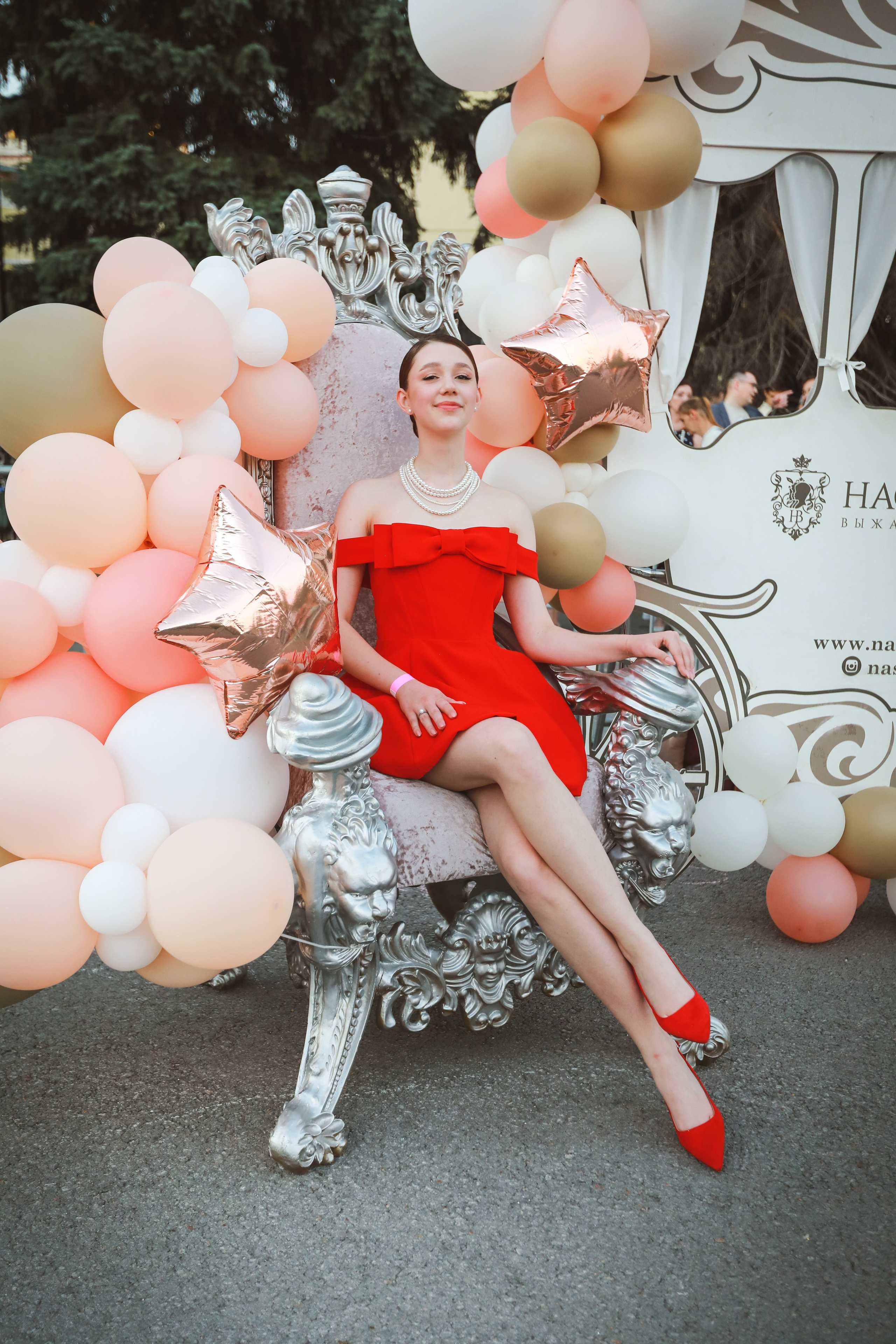 Выпускные альбомы в Липецке фотограф Медведева Лариса. 