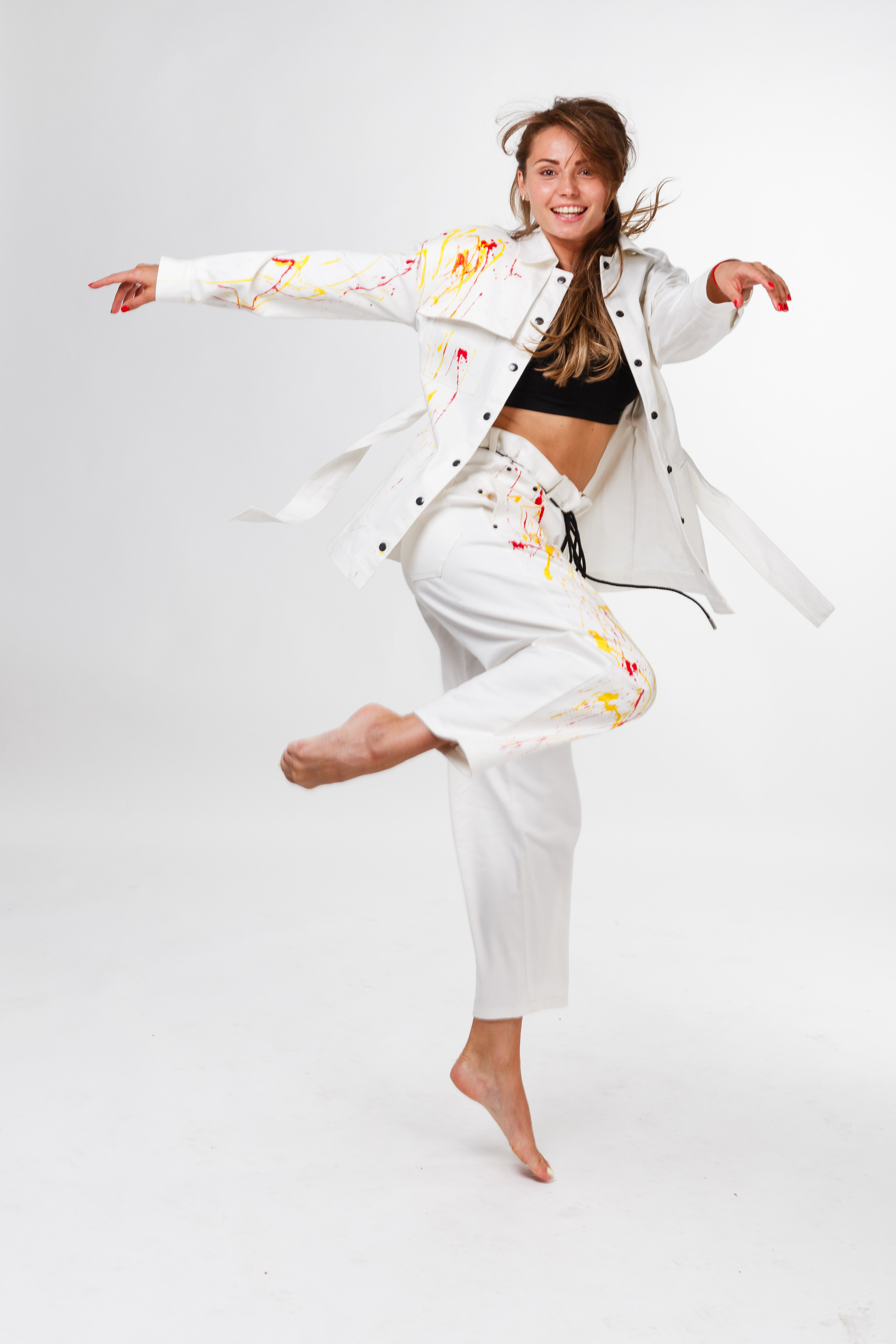 Профессиональный фотограф в Санкт-Петербурге. Студийная фотосъёмка детской и спортивной одежды на моделях для каталогов, маркетплейсов, сайтов и печатной рекламной продукции. Одежда для дома и спорта. Студийная фотосессия для маркетплейсов и соцсетей.