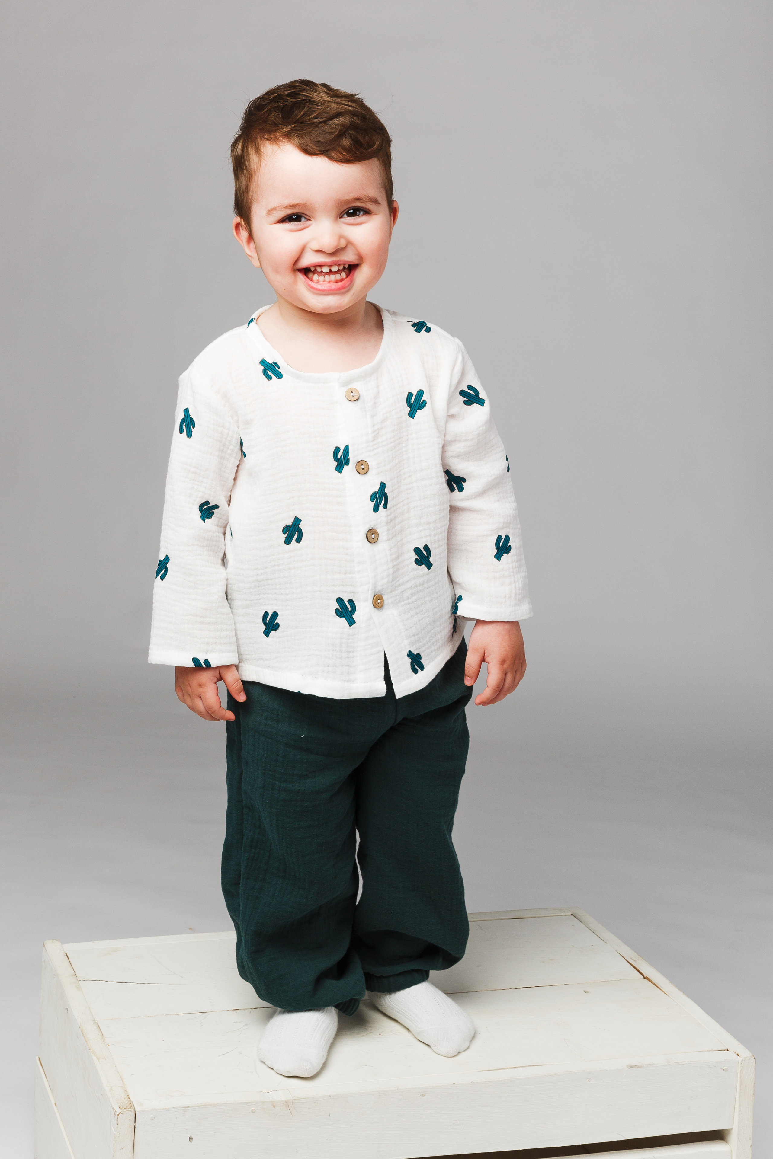 Фотосъёмка детской одежды для маркетплейсов, сайтов и соцсетей. Портретная фотосессия. Профессиональный фотограф в Санкт-Петербурге. Студийная фотография. Выездная фотостудия. СПб. Художественный портрет. Портретный фотограф Сергей Пушкин. Portrait photographer in Saint-Petersburg, Russia. Фотосъемка для Ozon, wildberries. 