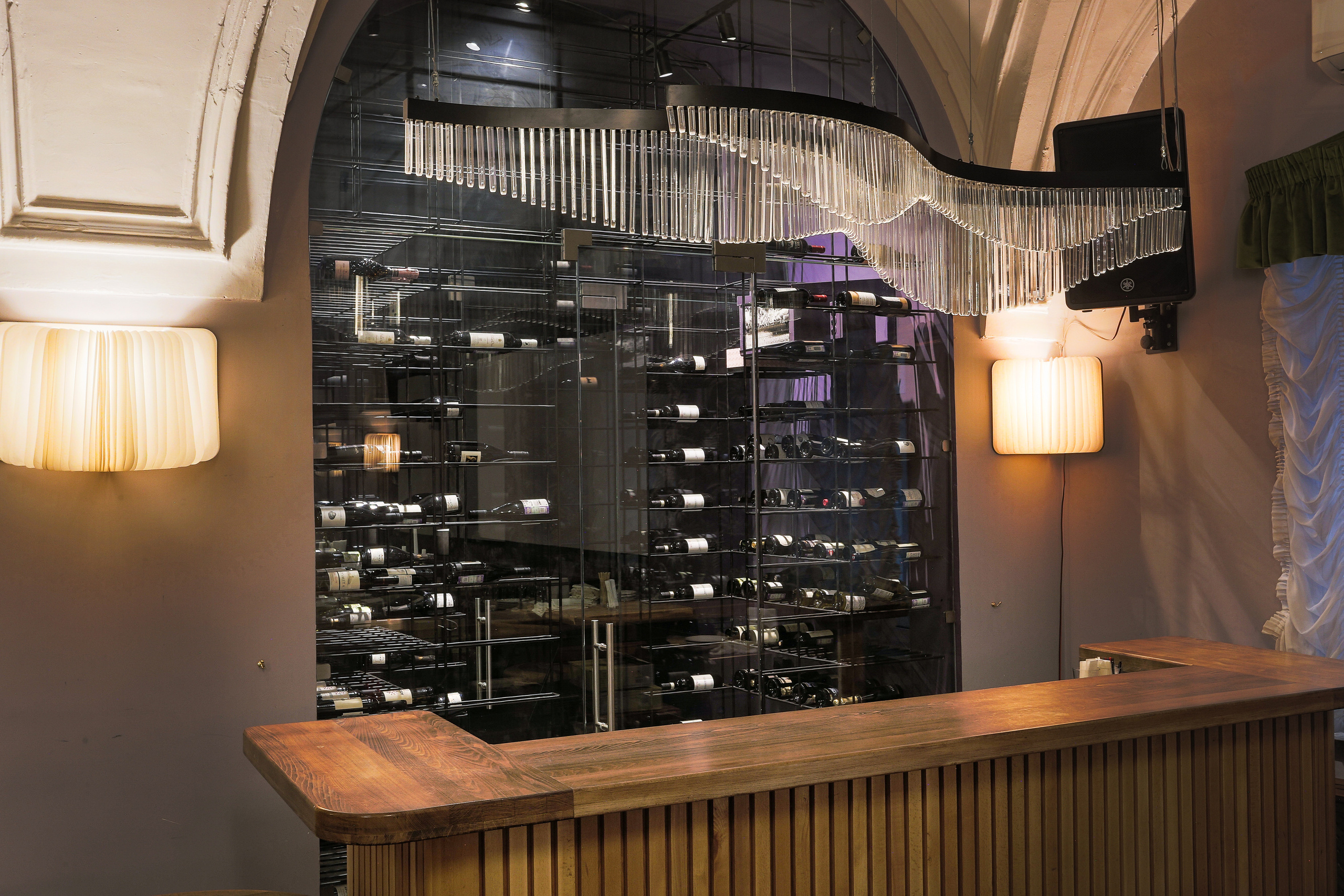 Рекламный фотограф в Санкт-Петербурге. Интерьерная фотосъемка. Фотограф Сергей Пушкин. СПб. Фото для сайтов и полиграфии. Сотрудничество агенства. Фотосъемка ресторанов, арт-пространств и частных помещений. Photographer  in Saint-Petersburg, Russia.