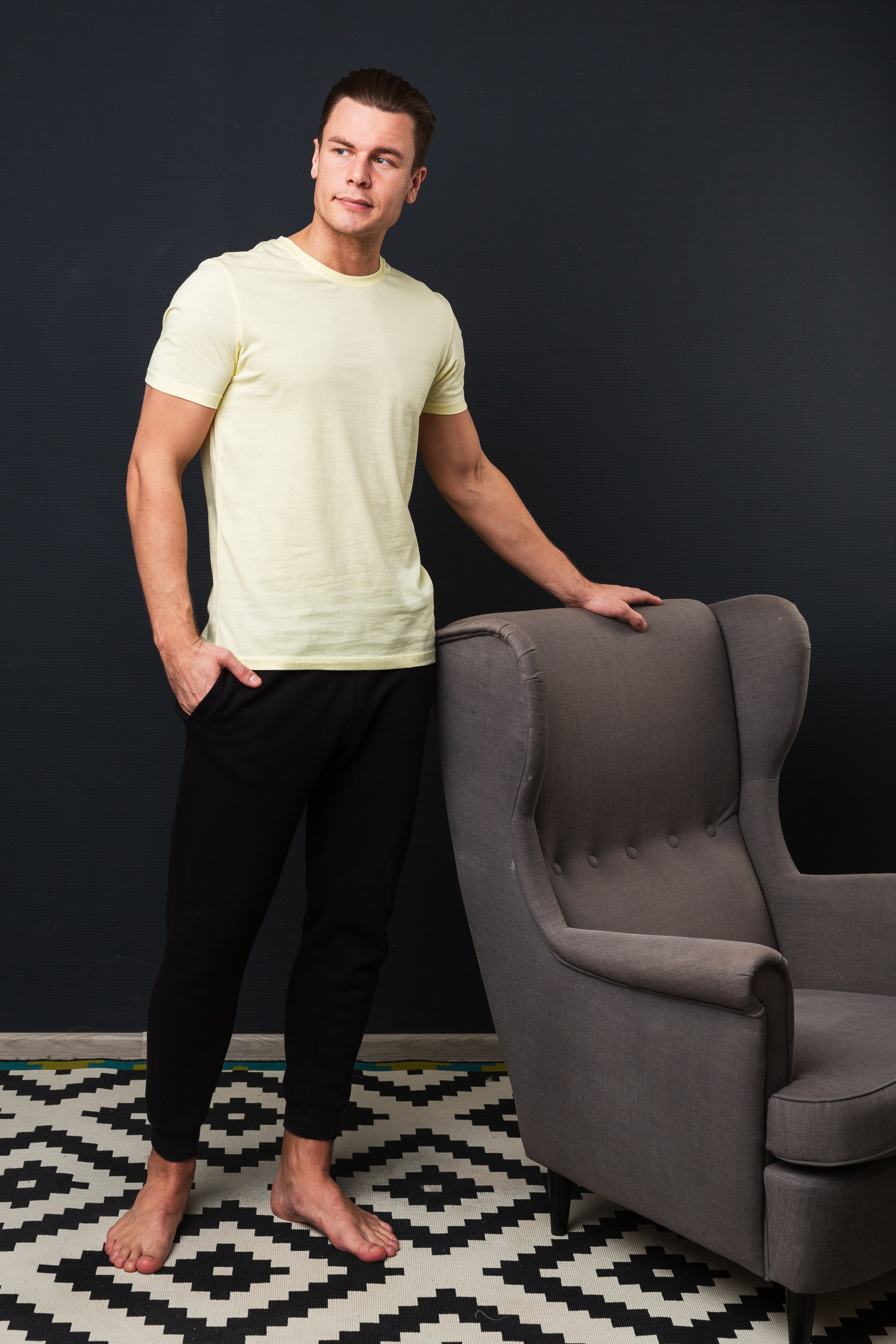 Фотосъёмка одежды для маркетплейсов, сайтов и соцсетей. Фото для каталога. Мужская одежда. Художественный портрет. Портфолио. Модельные тесты. Портретный фотограф Сергей Пушкин.  Портретная фотосессия. Профессиональный фотограф в Санкт-Петербурге. Студийная фотография. Выездная фотостудия. Студийная фотосесия.СПб. Portrait photographer in Saint-Petersburg, Russia. Фотосъемка для Ozon, wildberries. 