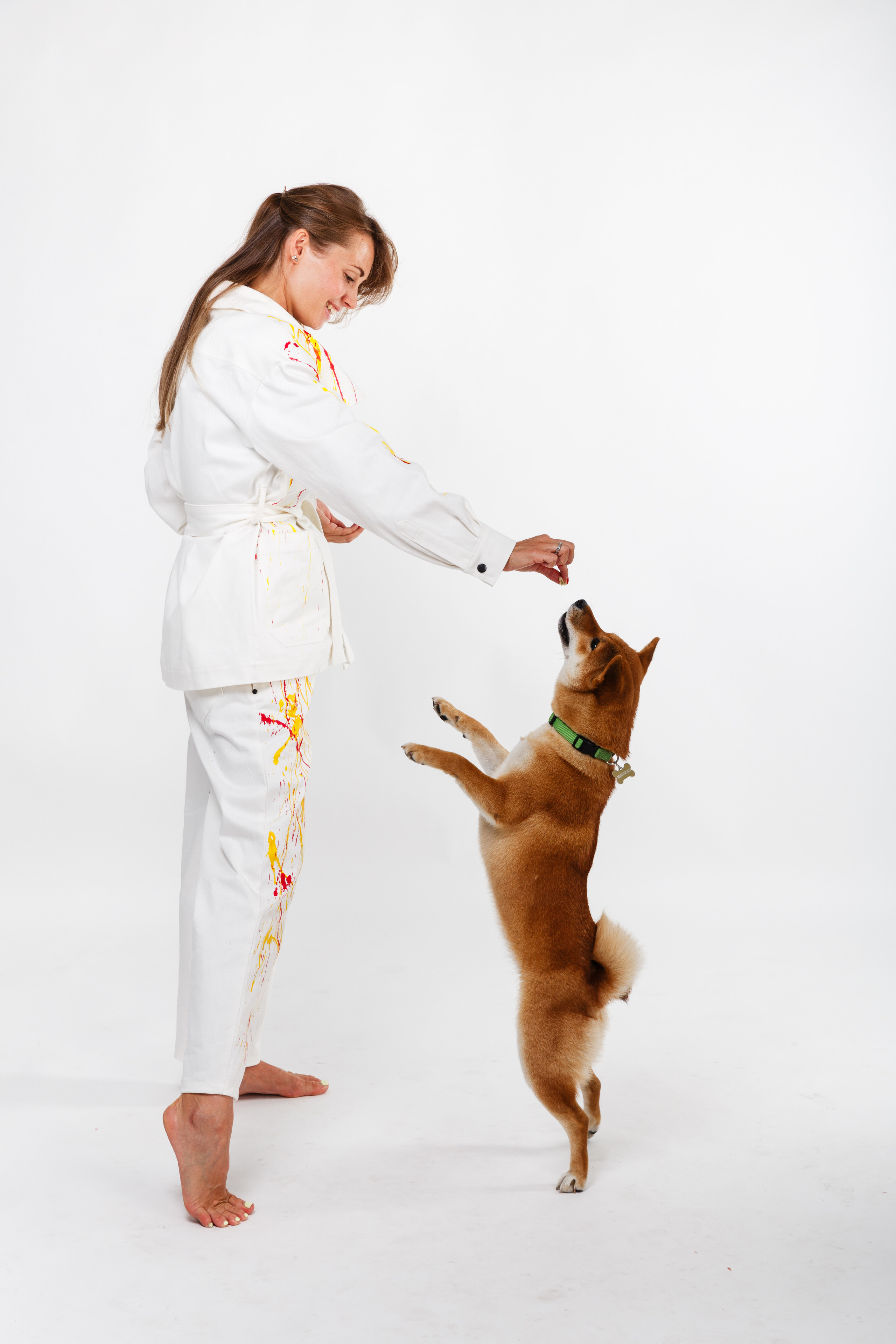 Профессиональный фотограф в Санкт-Петербурге. Студийная фотосъёмка детской и спортивной одежды на моделях для каталогов, маркетплейсов, сайтов и печатной рекламной продукции. Одежда для дома и спорта. Студийная фотосессия для маркетплейсов и соцсетей. Фотосъёмка с животными.