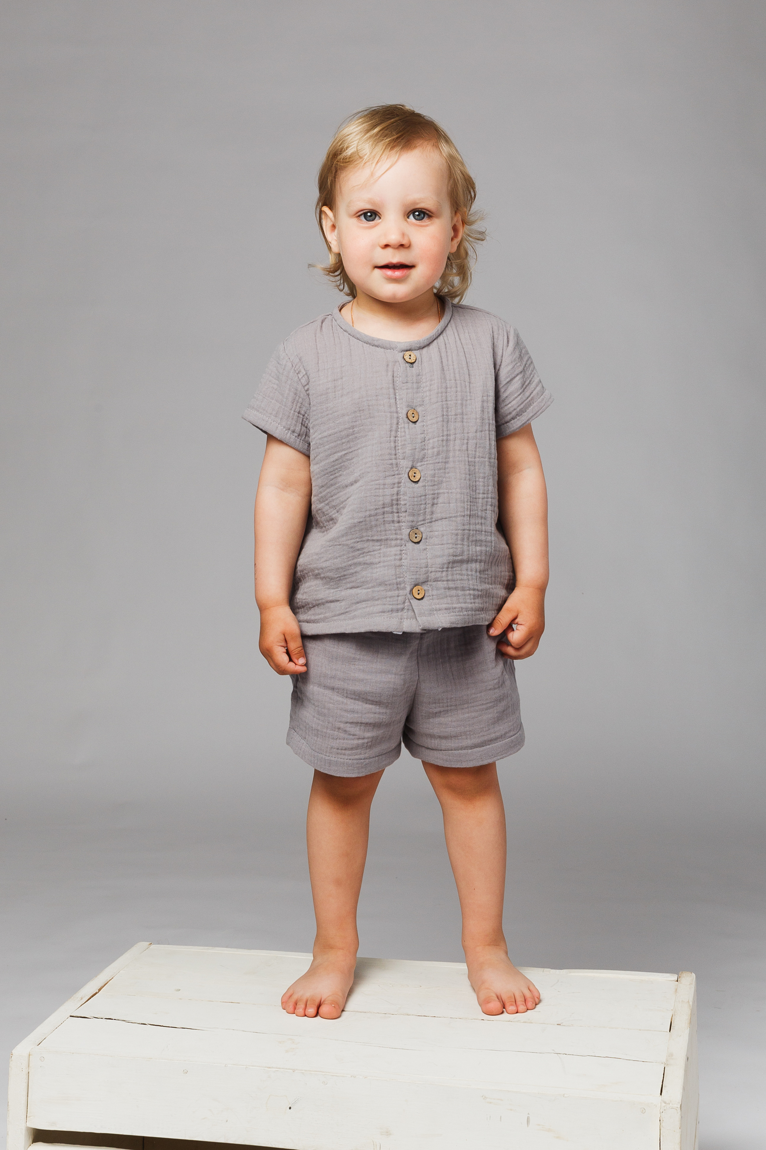 Фотосъёмка детской одежды для маркетплейсов, сайтов и соцсетей. Портретная фотосессия. Профессиональный фотограф в Санкт-Петербурге. Студийная фотография. Выездная фотостудия. СПб. Художественный портрет. Портретный фотограф Сергей Пушкин. Portrait photographer in Saint-Petersburg, Russia. Фотосъемка для Ozon, wildberries. 