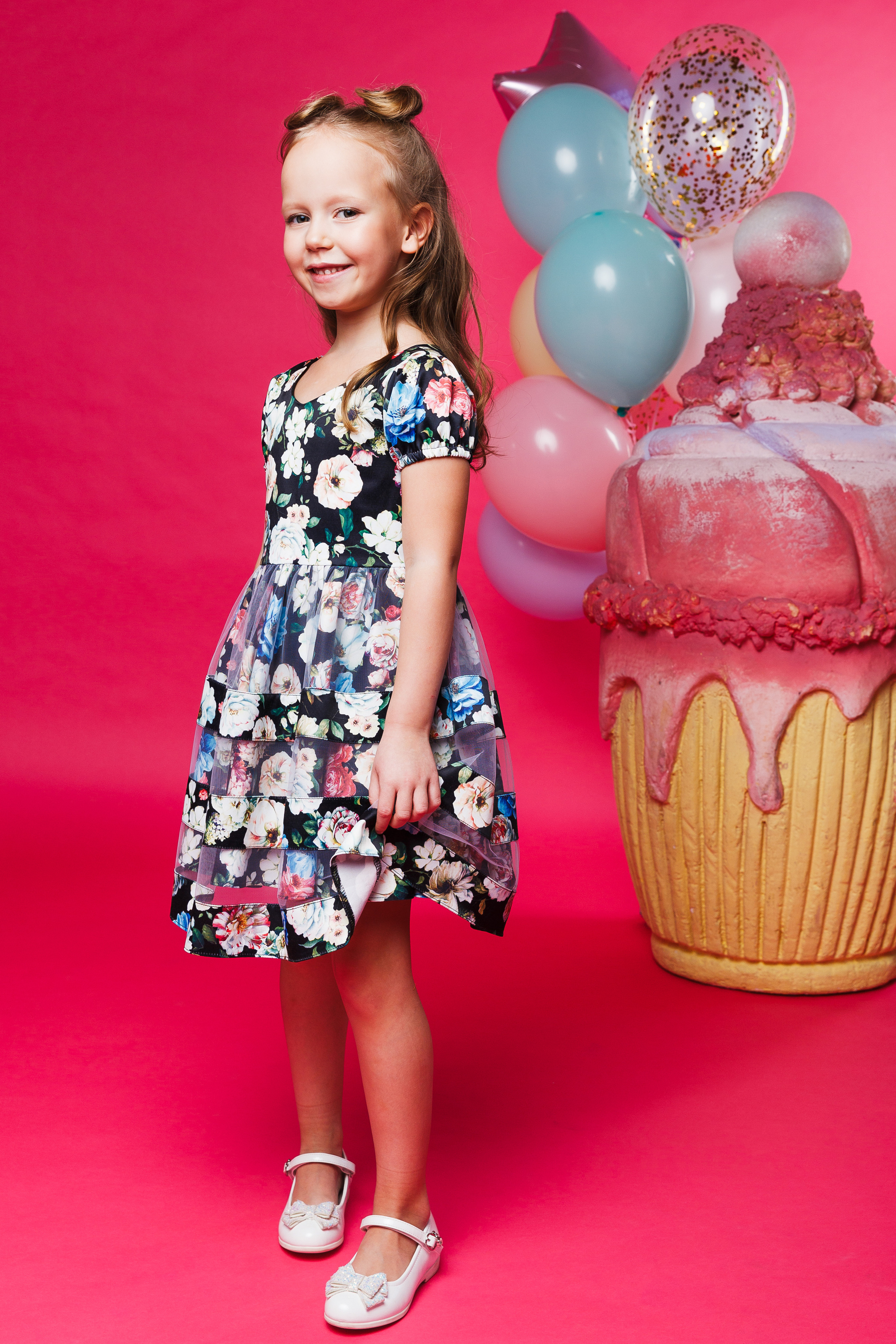 Фотосъёмка детской одежды для маркетплейсов, сайтов и соцсетей. Портретная фотосессия. Профессиональный фотограф в Санкт-Петербурге. Студийная фотография. Выездная фотостудия. СПб. Художественный портрет. Портретный фотограф Сергей Пушкин. Portrait photographer in Saint-Petersburg, Russia. Фотосъемка для Ozon, wildberries. 