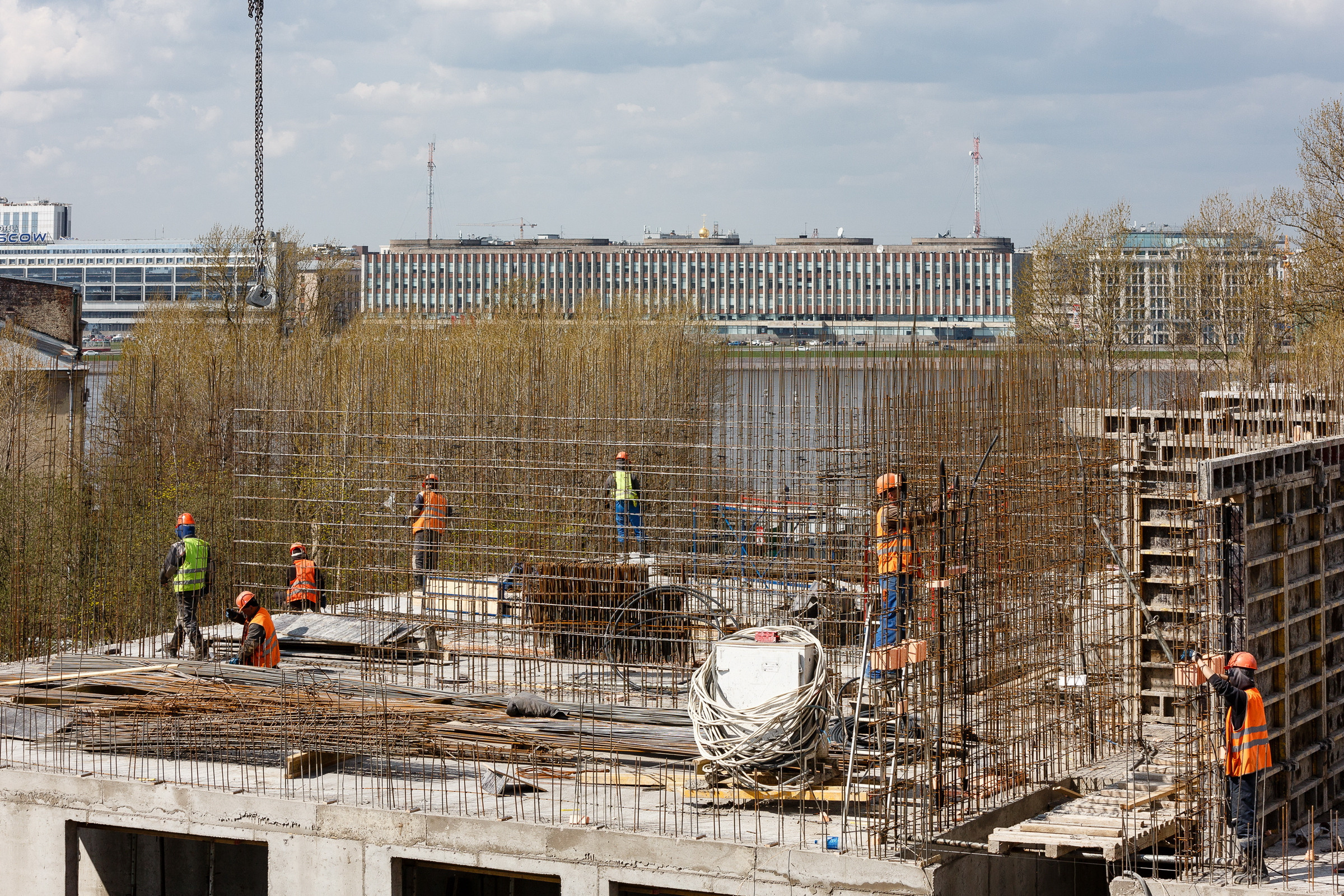 Фотосъемка объектов строительства для отчётов, сайта и соцсетей компании.