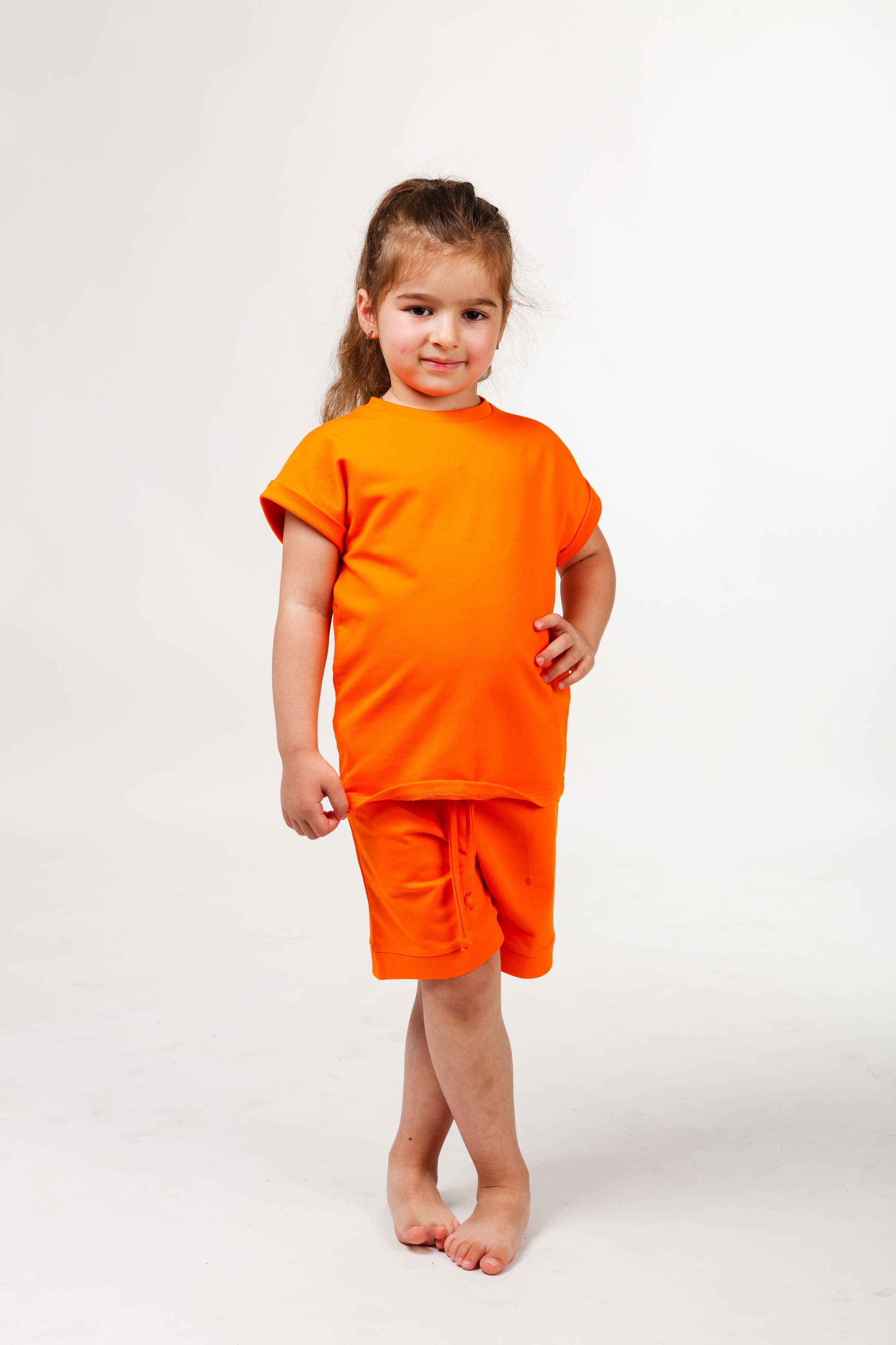 Профессиональный фотограф в Санкт-Петербурге. Студийная фотосъёмка детской и спортивной одежды на моделях для каталогов, маркетплейсов, сайтов и печатной рекламной продукции. Детская фотосессия.