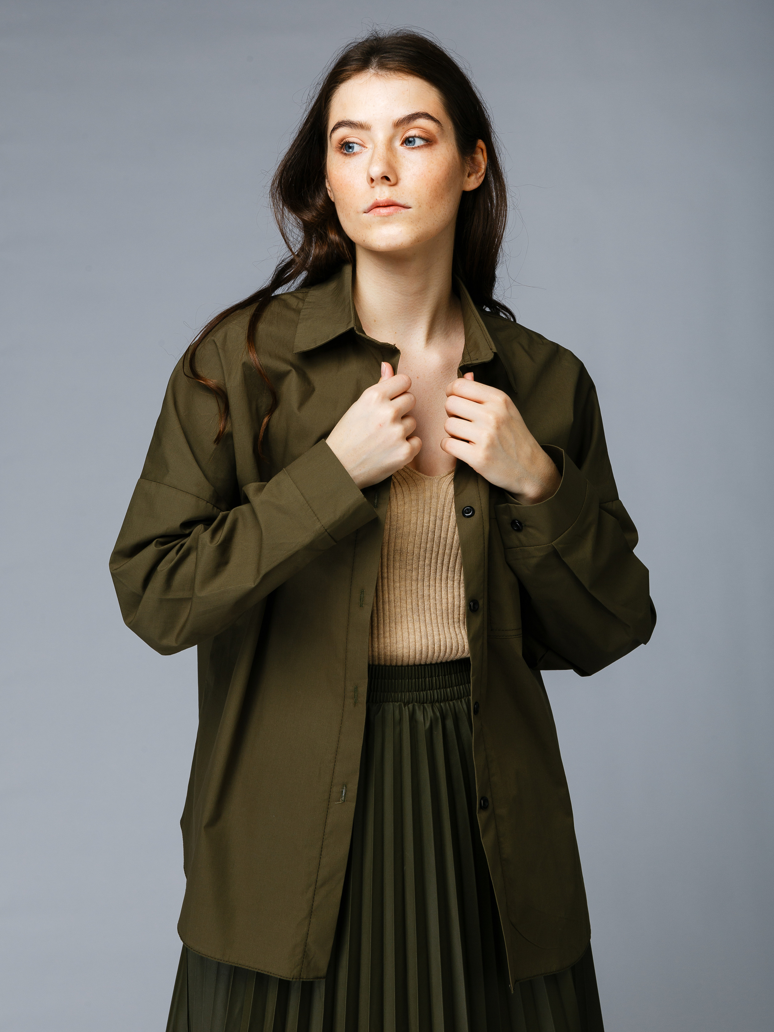 Профессиональный фотограф в Санкт-Петербурге. Студийная фотосъёмка одежды на моделях для каталогов, маркетплейсов, сайтов и печатной рекламной продукции. 