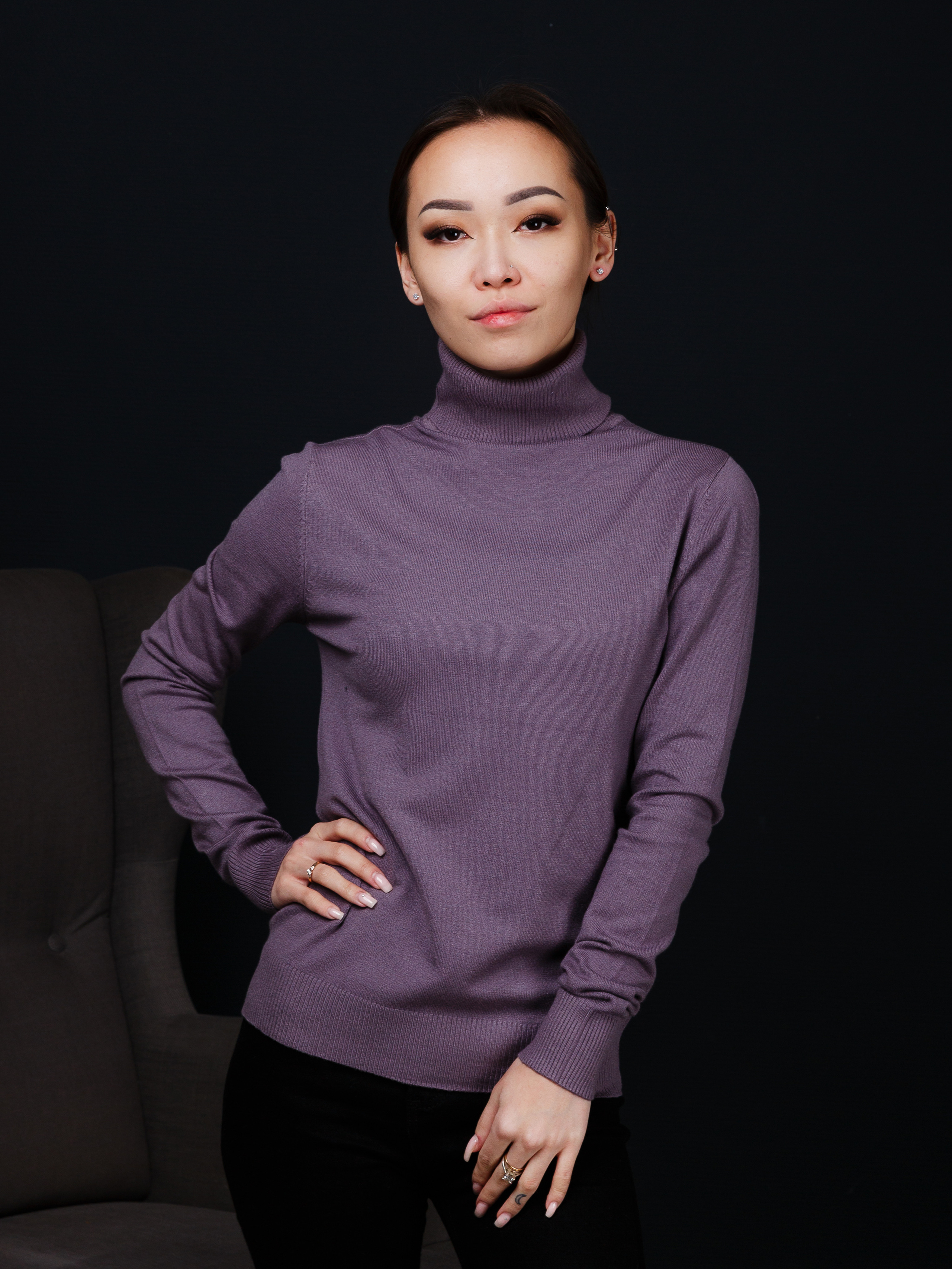 Профессиональный фотограф в Санкт-Петербурге. Студийная фотосъёмка детской и спортивной одежды на моделях для каталогов, маркетплейсов, сайтов и печатной рекламной продукции. Фотограф в Санкт-Петербурге, Сергей Пушкин.