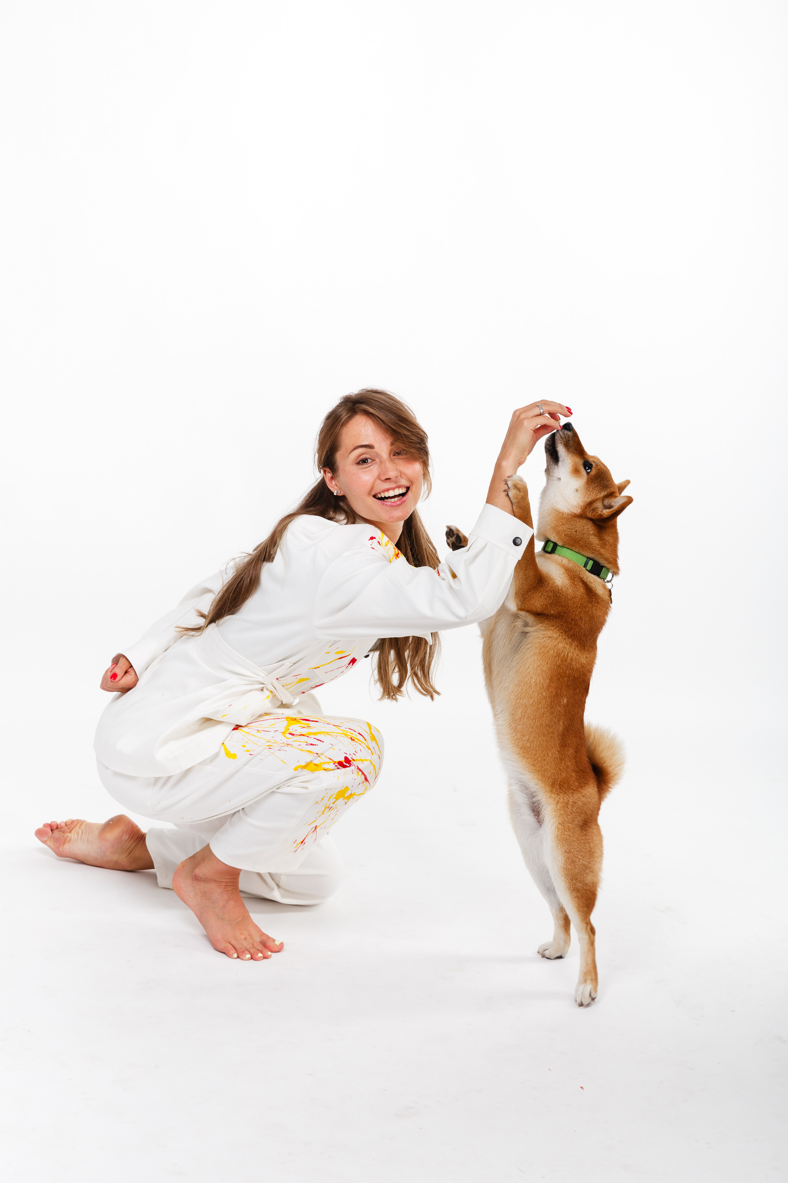 Профессиональный фотограф в Санкт-Петербурге. Студийная фотосъёмка детской и спортивной одежды на моделях для каталогов, маркетплейсов, сайтов и печатной рекламной продукции. Одежда для дома и спорта. Студийная фотосессия для маркетплейсов и соцсетей. Фотосъёмка с животными.