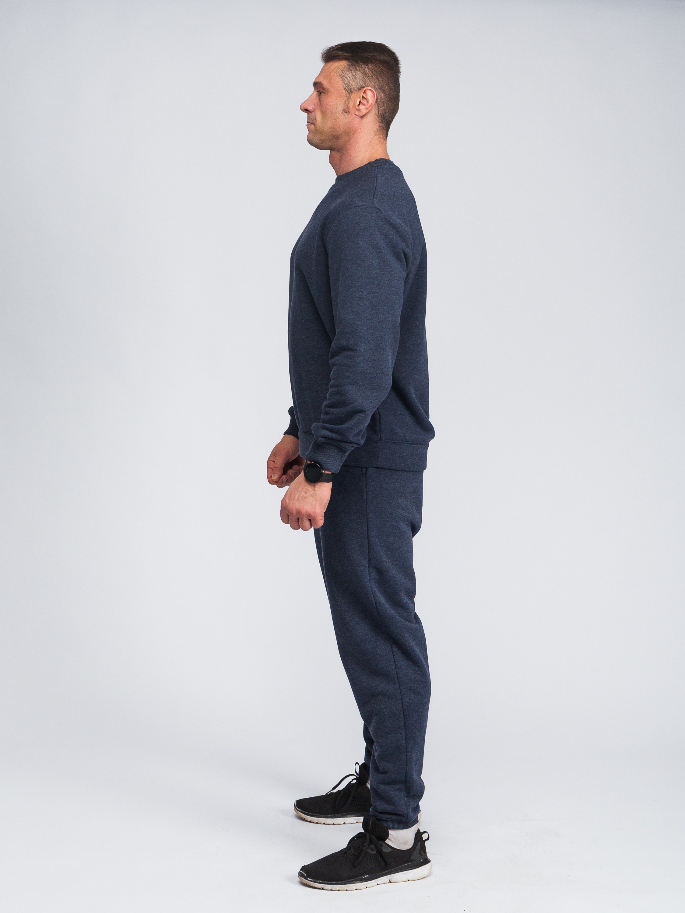 Фотосъёмка спортивной одежды для маркетплейсов, сайтов и соцсетей. Фото для каталога. Мужская одежда. Художественный портрет. Портфолио. Модельные тесты. Портретный фотограф Сергей Пушкин.  Портретная фотосессия. Профессиональный фотограф в Санкт-Петербурге. Студийная фотография. Выездная фотостудия. Студийная фотосесия.СПб. Portrait photographer in Saint-Petersburg, Russia. Фотосъемка для Ozon, wildberries. 