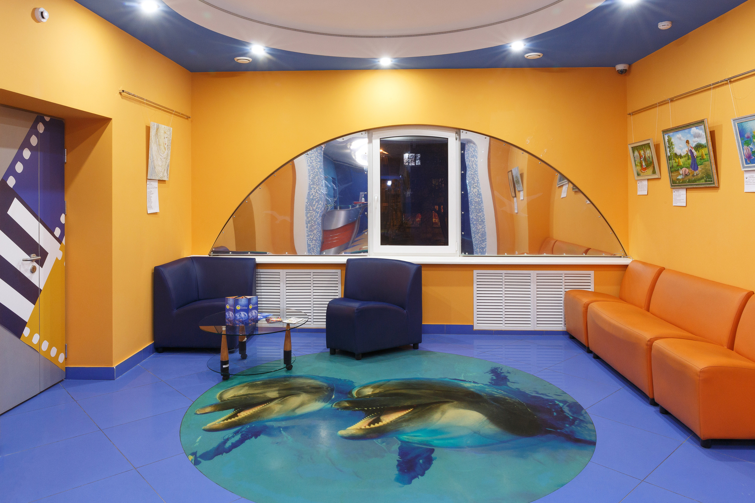 Рекламный фотограф в Санкт-Петербурге. Интерьерная фотосъемка кинотеатров и торговых помещений. Фотограф Сергей Пушкин. СПб. Фото для сайтов и полиграфии. Сотрудничество агенства. Фотосъемка ресторанов, арт-пространств и частных помещений. Photographer  in Saint-Petersburg, Russia.