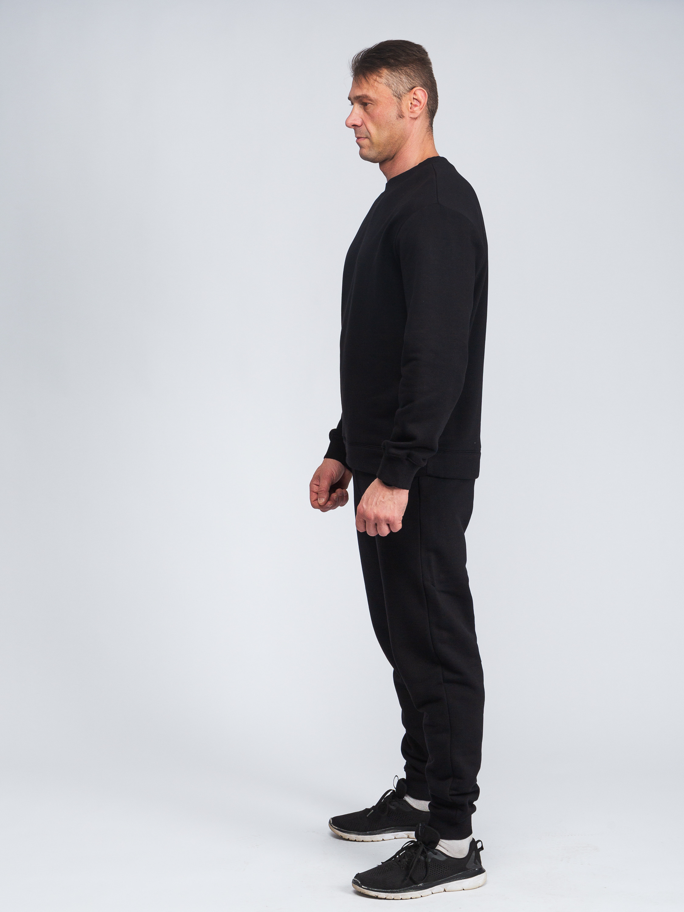 Фотосъёмка спортивной одежды для маркетплейсов, сайтов и соцсетей. Фото для каталога. Мужская одежда. Художественный портрет. Портретный фотограф Сергей Пушкин.  Портретная фотосессия. Профессиональный фотограф в Санкт-Петербурге. Студийная фотография. Выездная фотостудия. Студийная фотосесия.СПб. Portrait photographer in Saint-Petersburg, Russia. Фотосъемка для Ozon, wildberries. 