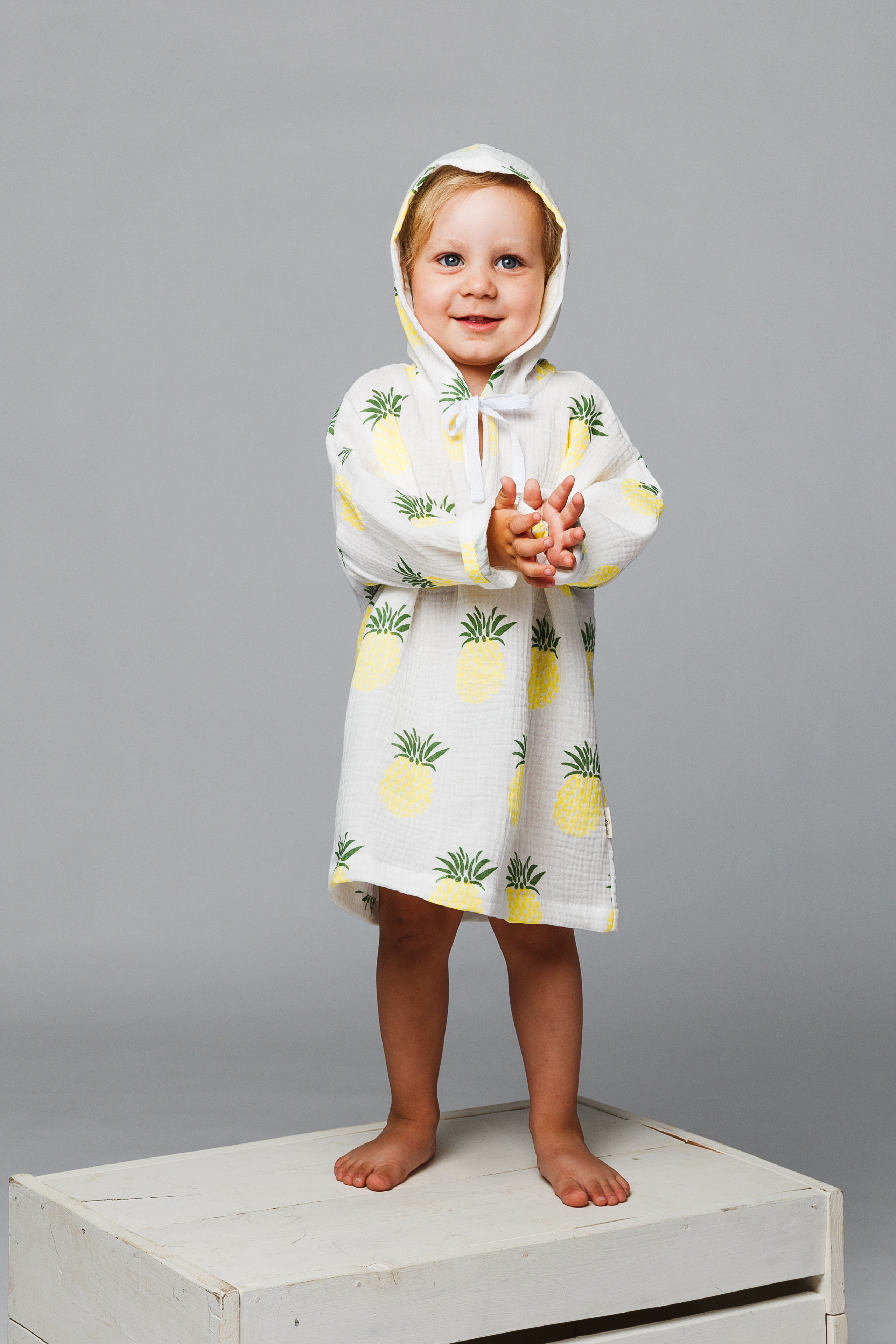 Фотосъёмка детской одежды для маркетплейсов, сайтов и соцсетей. Портретная фотосессия. Профессиональный фотограф в Санкт-Петербурге. Студийная фотография. Выездная фотостудия. СПб. Художественный портрет. Портретный фотограф Сергей Пушкин. Portrait photographer in Saint-Petersburg, Russia. Фотосъемка для Ozon, wildberries. 