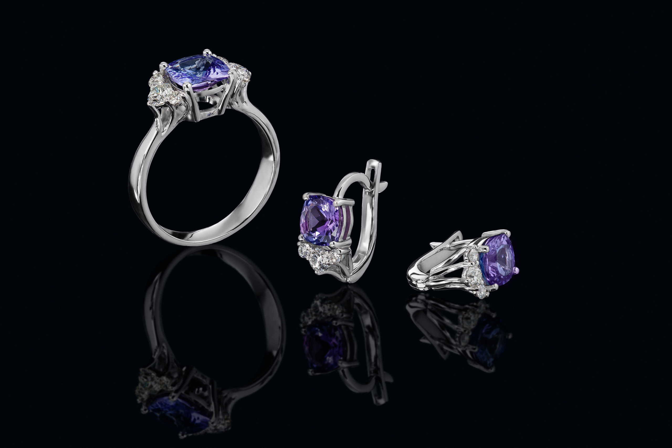 Рекламная фотосъёмка ювелирных украшений и драгоценных камней. Предметная фотосъемка ювелирных украшений. Профессиональный фотограф в Санкт-Петербурге. Студийная фотография. Ювелирный фотограф Сергей Пушкин. Фото для рекламы и соцсетей.  Product photographer in Saint-Petersburg, Russia. Gems photo. предметная фотосъемка украшений. Фотосессия украшений в спб. Фотограф в студии в спб для украшений. Фотосессия бижутерии.