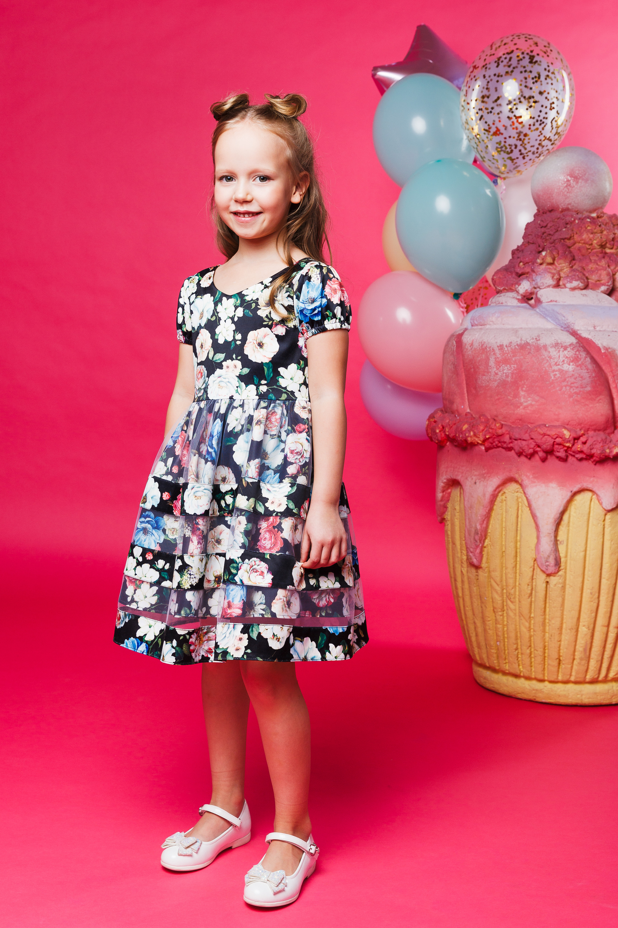 Фотосъёмка детской одежды для маркетплейсов, сайтов и соцсетей. Портретная фотосессия. Профессиональный фотограф в Санкт-Петербурге. Студийная фотография. Выездная фотостудия. СПб. Художественный портрет. Портретный фотограф Сергей Пушкин. Portrait photographer in Saint-Petersburg, Russia. Фотосъемка для Ozon, wildberries. 