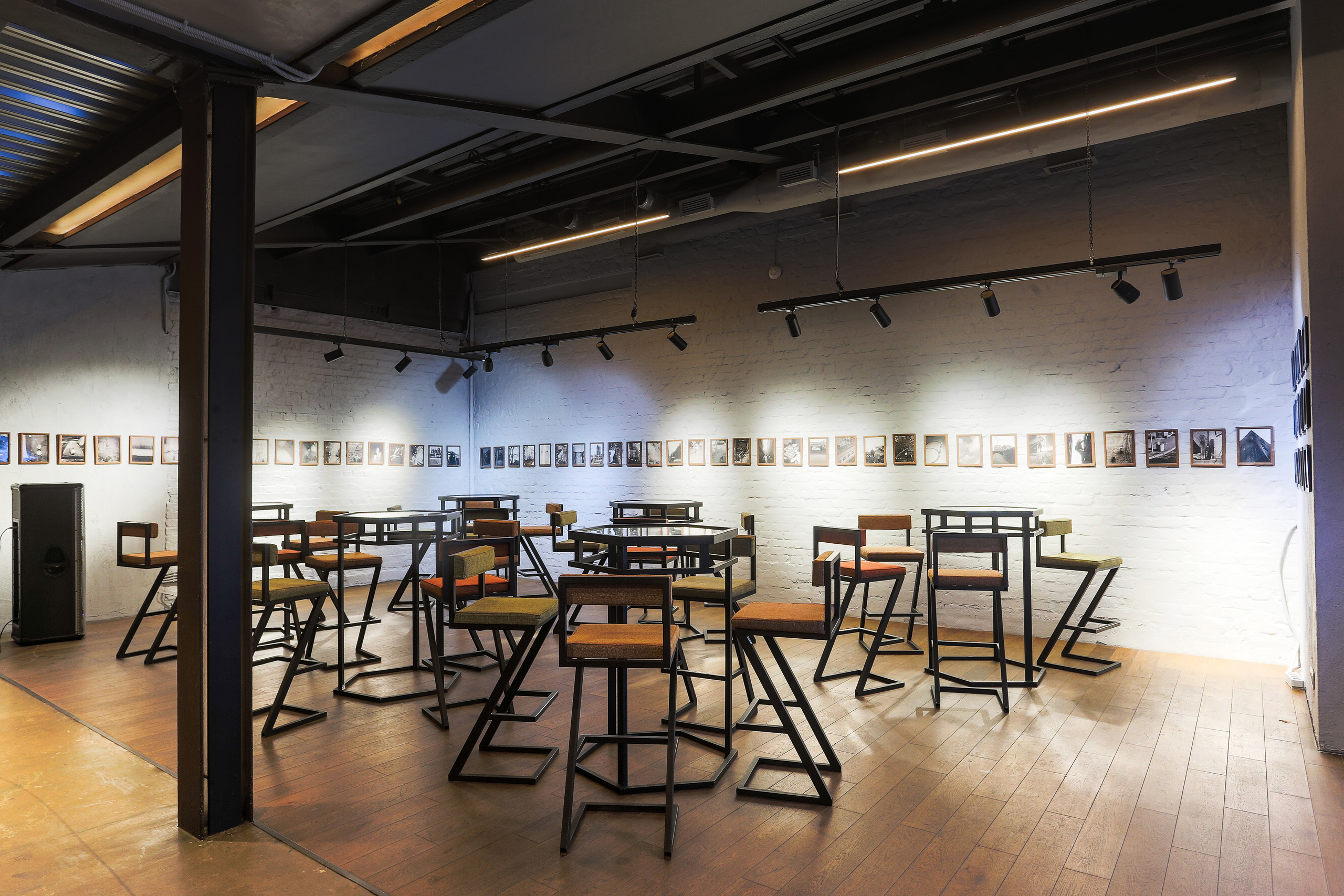 Рекламный фотограф в Санкт-Петербурге. Интерьерная фотосъемка. Фотограф Сергей Пушкин. СПб. Фото для сайтов и полиграфии. Сотрудничество агенства. Фотосъемка ресторанов, арт-пространств и частных помещений. Photographer  in Saint-Petersburg, Russia.