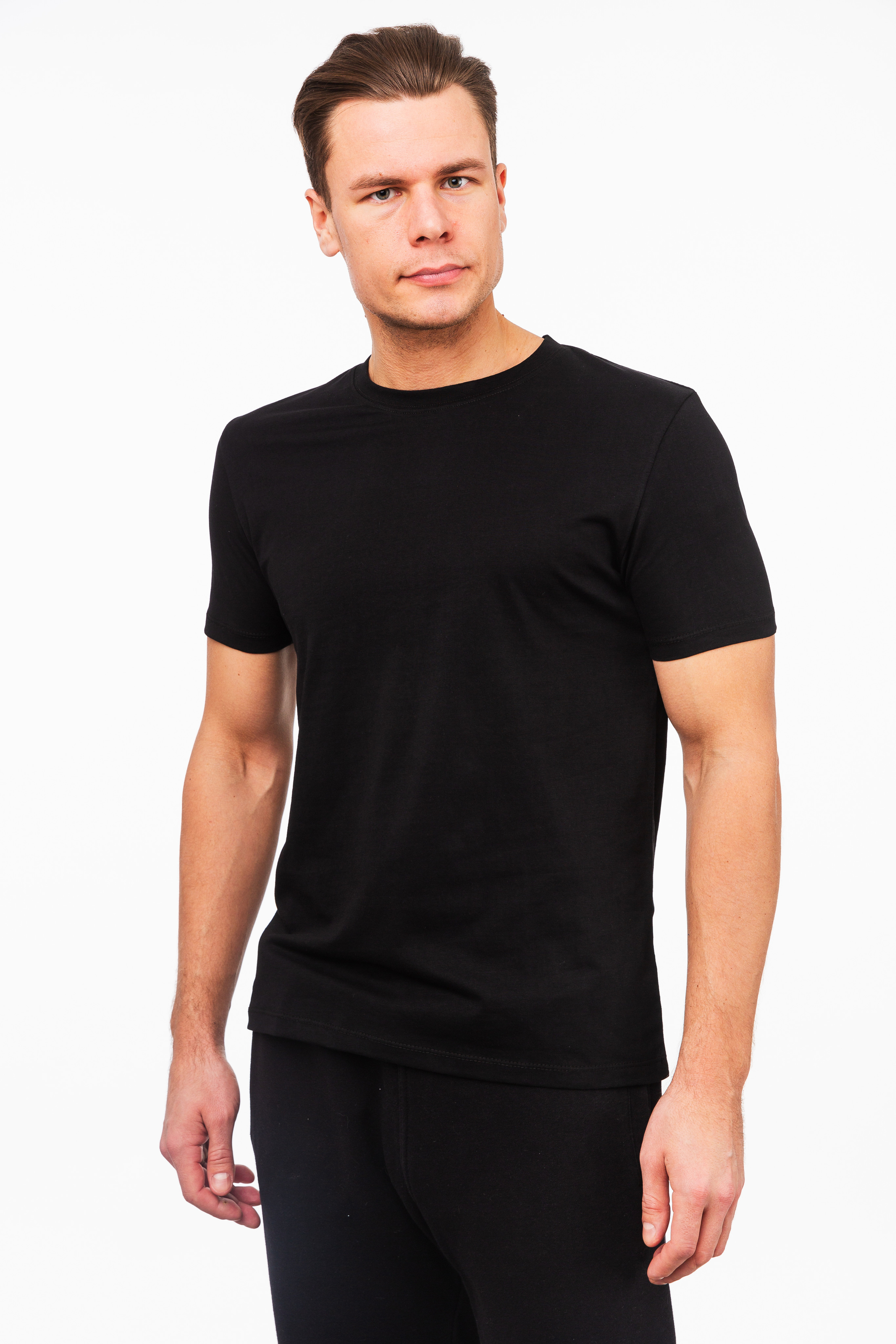 Фотосъёмка одежды для маркетплейсов, сайтов и соцсетей. Фото для каталога. Мужская одежда. Художественный портрет. Портфолио. Модельные тесты. Портретный фотограф Сергей Пушкин.  Портретная фотосессия. Профессиональный фотограф в Санкт-Петербурге. Студийная фотография. Выездная фотостудия. Студийная фотосесия.СПб. Portrait photographer in Saint-Petersburg, Russia. Фотосъемка для Ozon, wildberries. 