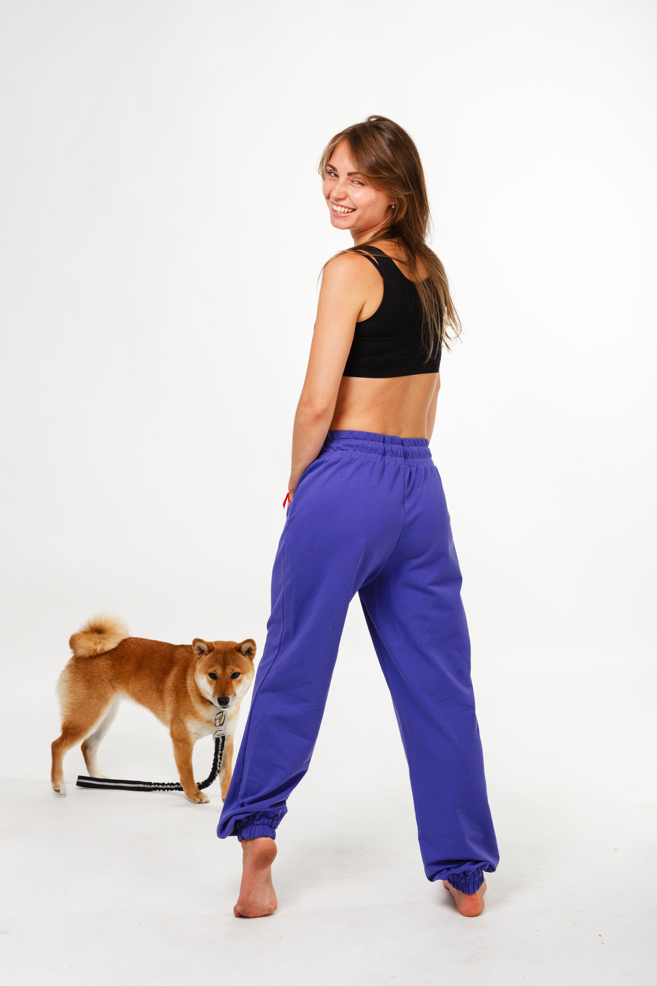 Профессиональный фотограф в Санкт-Петербурге. Студийная фотосъёмка детской и спортивной одежды на моделях для каталогов, маркетплейсов, сайтов и печатной рекламной продукции. Одежда для дома и спорта. Студийная фотосессия для маркетплейсов и соцсетей. Фотосъёмка с животными.