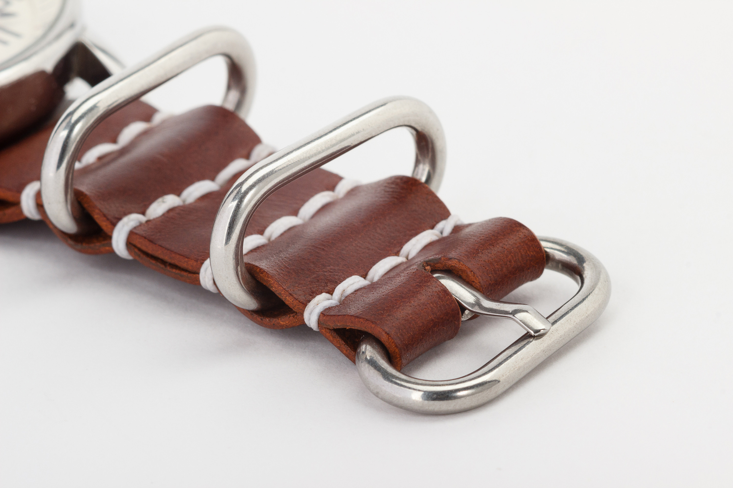 Предметная фотосъёмка одежды и аксессуаров в Санкт-Петербурге