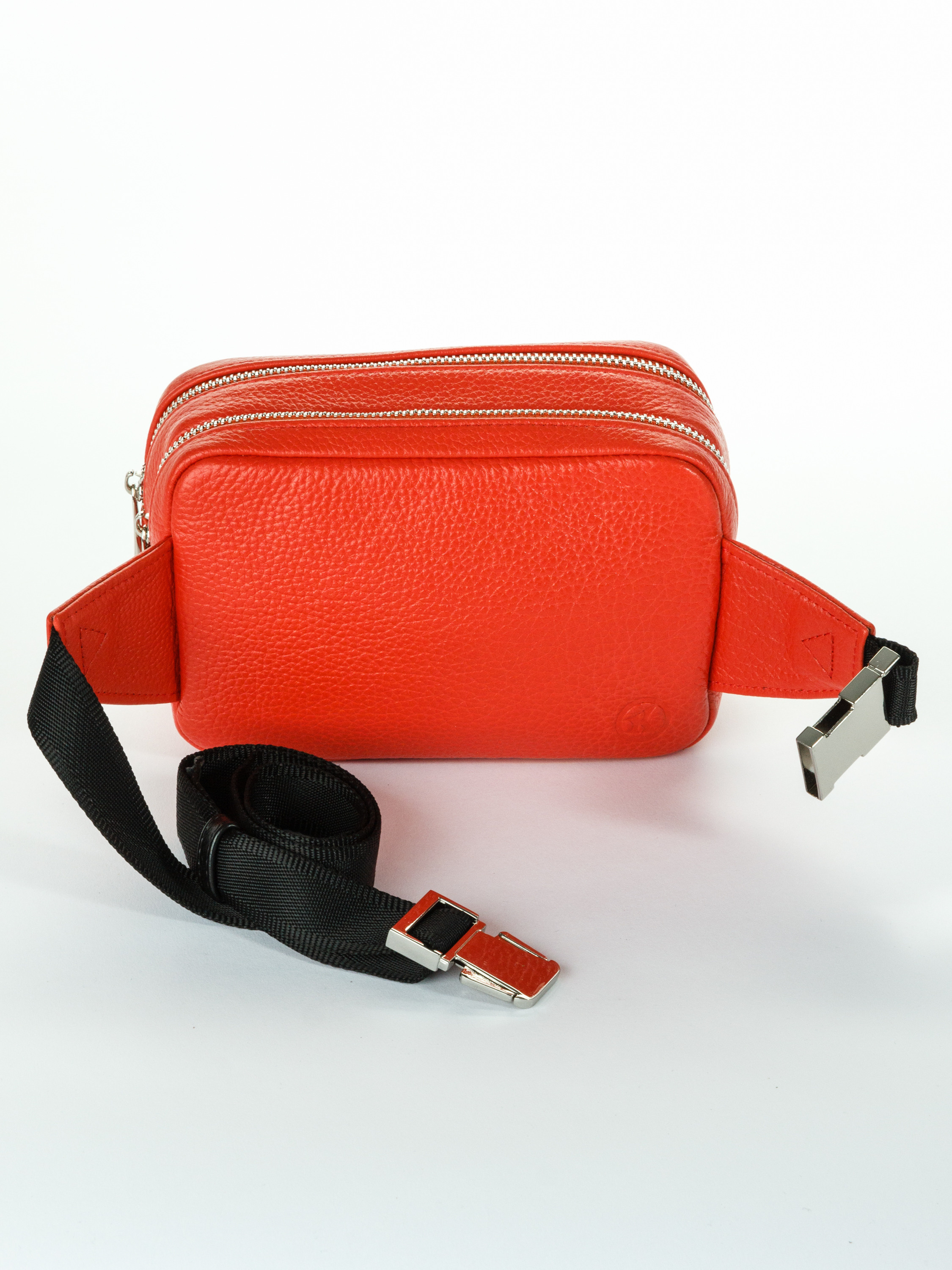 Предметная фотосъёмка одежды и аксессуаров в Санкт-Петербурге