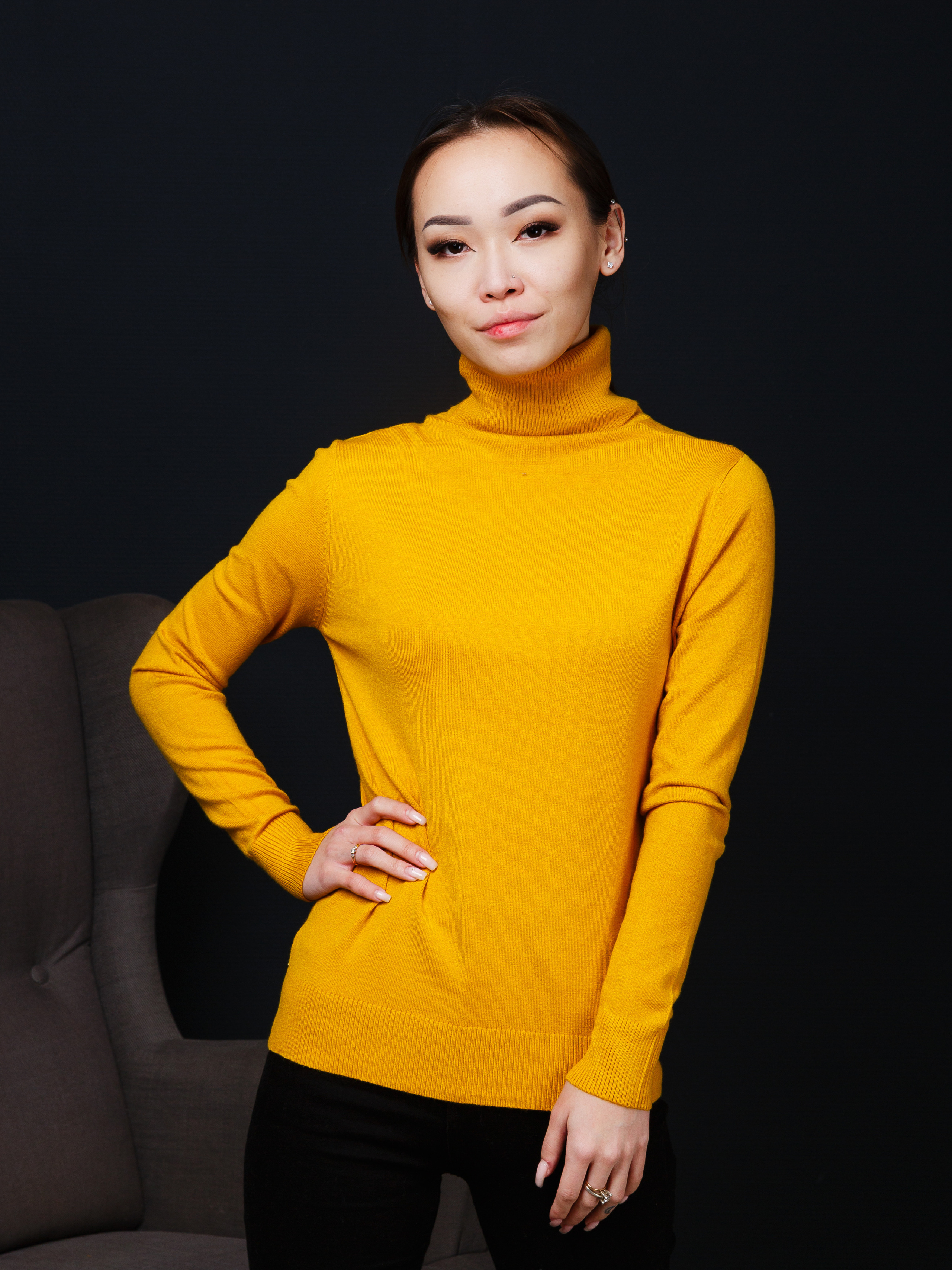 Профессиональный фотограф в Санкт-Петербурге. Студийная фотосъёмка детской и спортивной одежды на моделях для каталогов, маркетплейсов, сайтов и печатной рекламной продукции. Фотограф в Санкт-Петербурге, Сергей Пушкин.