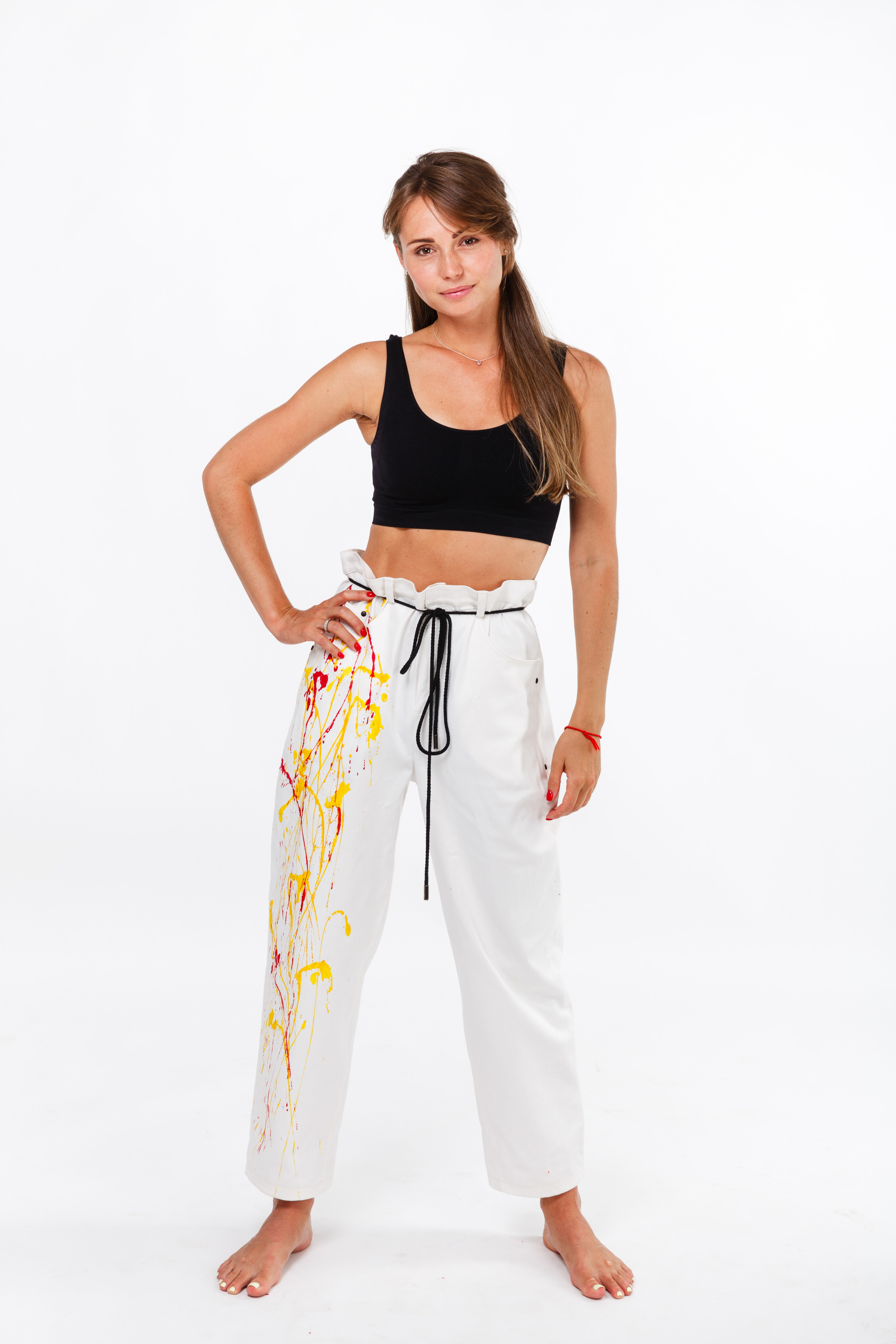 Профессиональный фотограф в Санкт-Петербурге. Студийная фотосъёмка детской и спортивной одежды на моделях для каталогов, маркетплейсов, сайтов и печатной рекламной продукции. Одежда для дома и спорта. Студийная фотосессия для маркетплейсов и соцсетей.