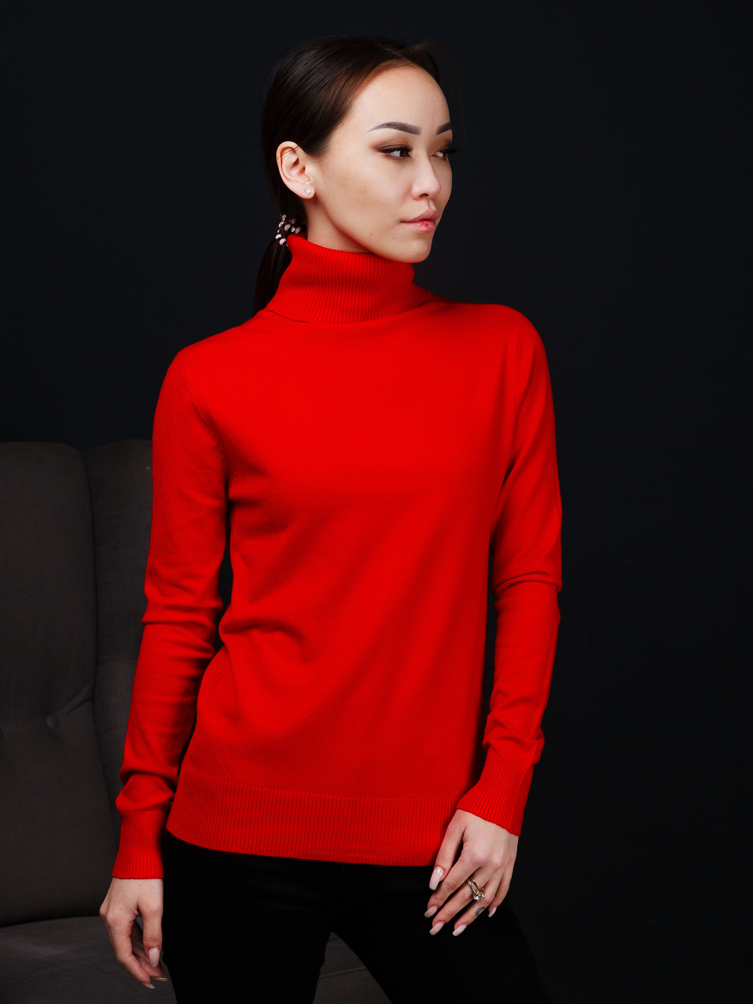 Профессиональный фотограф в Санкт-Петербурге. Студийная фотосъёмка детской и спортивной одежды на моделях для каталогов, маркетплейсов, сайтов и печатной рекламной продукции. Фотограф в Санкт-Петербурге, Сергей Пушкин.