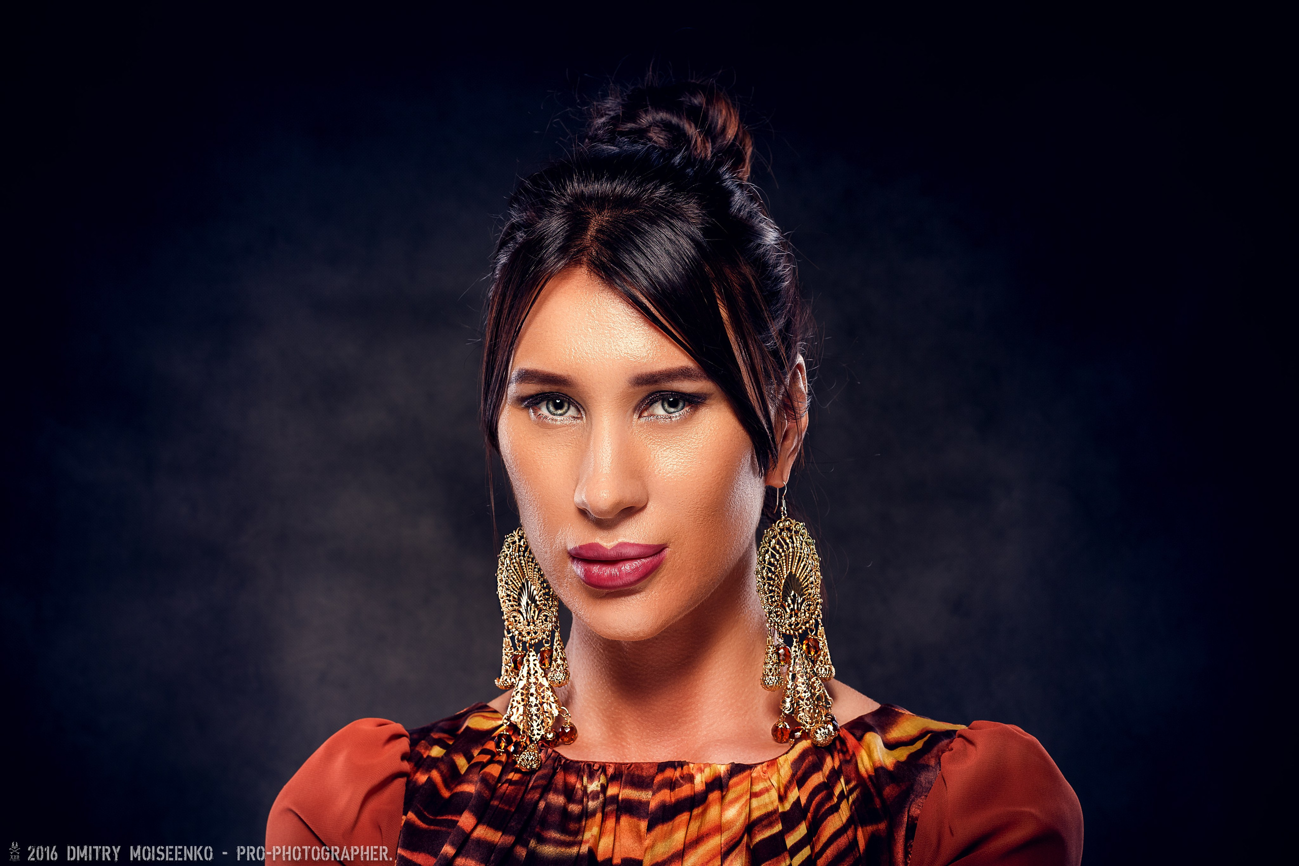 Все виды и любой сложности: Стрижки, Колористика, Укладки, Вечерние прически. DMITRY MOISEENKO — фотограф, художник, топ-стилист