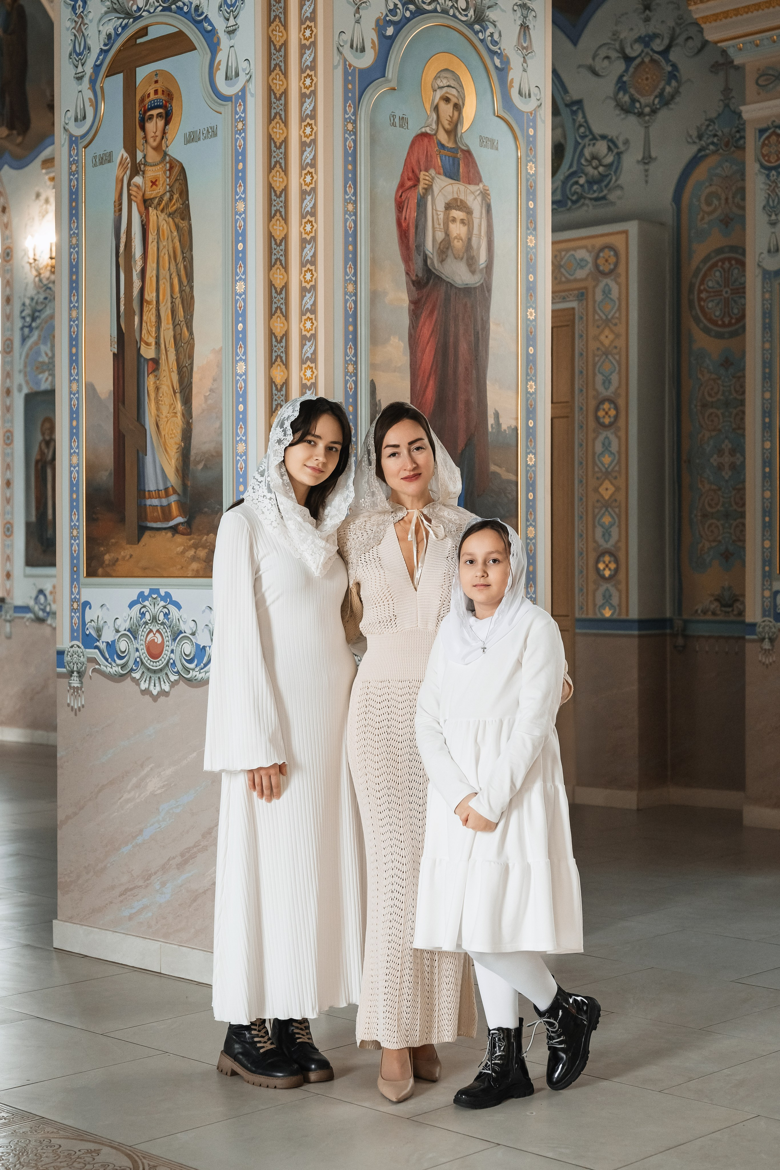 Венчание. Храм Введения во храм Пресвятой Богородицы. Церковный фотограф на Таинство Крещения и Венчания в Оренбурге и Оренбургской области Екатерина Белкина