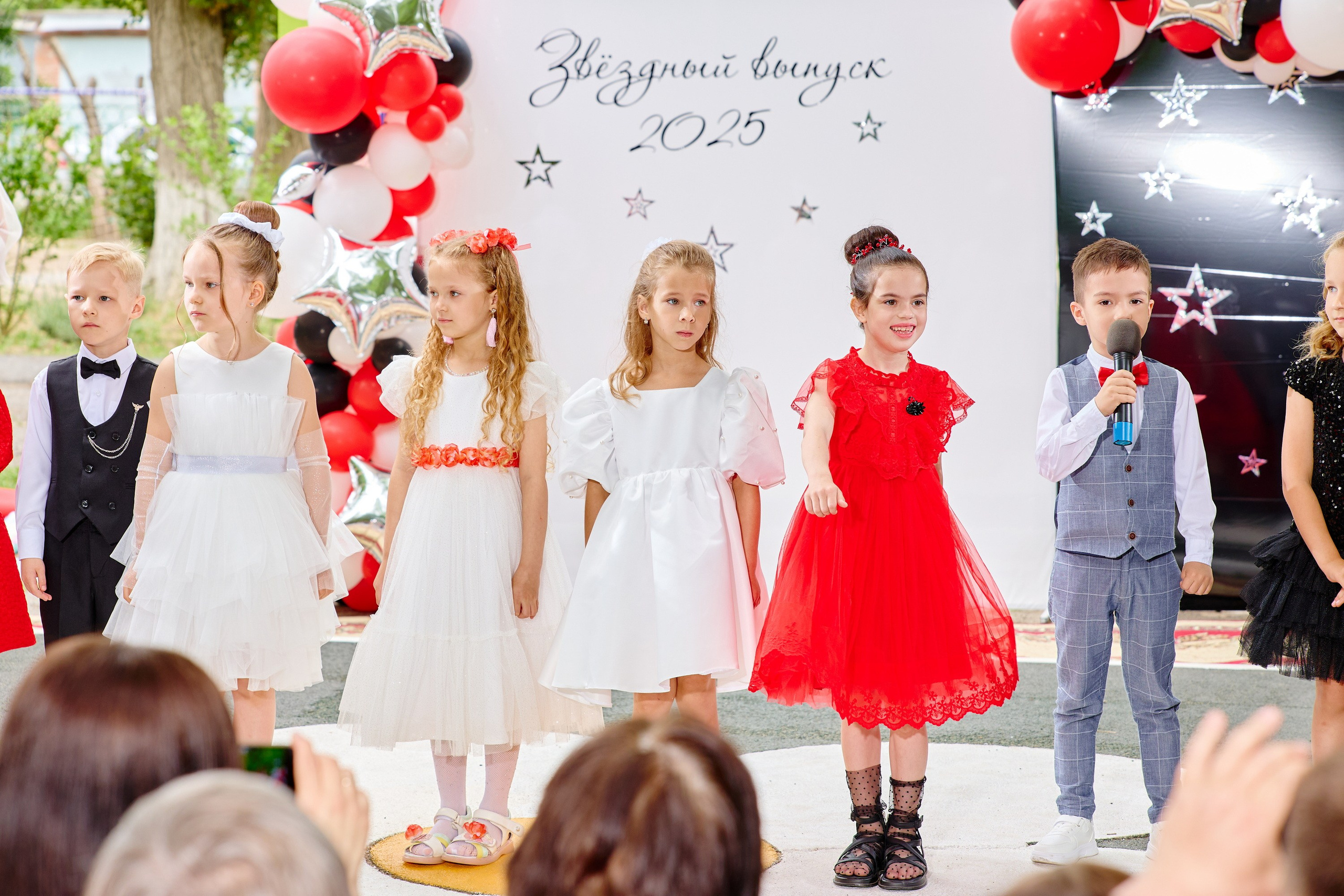 Выпускной 45 сад. Фотограф Выпускные альбомы Таганрог Сергей Коробченко