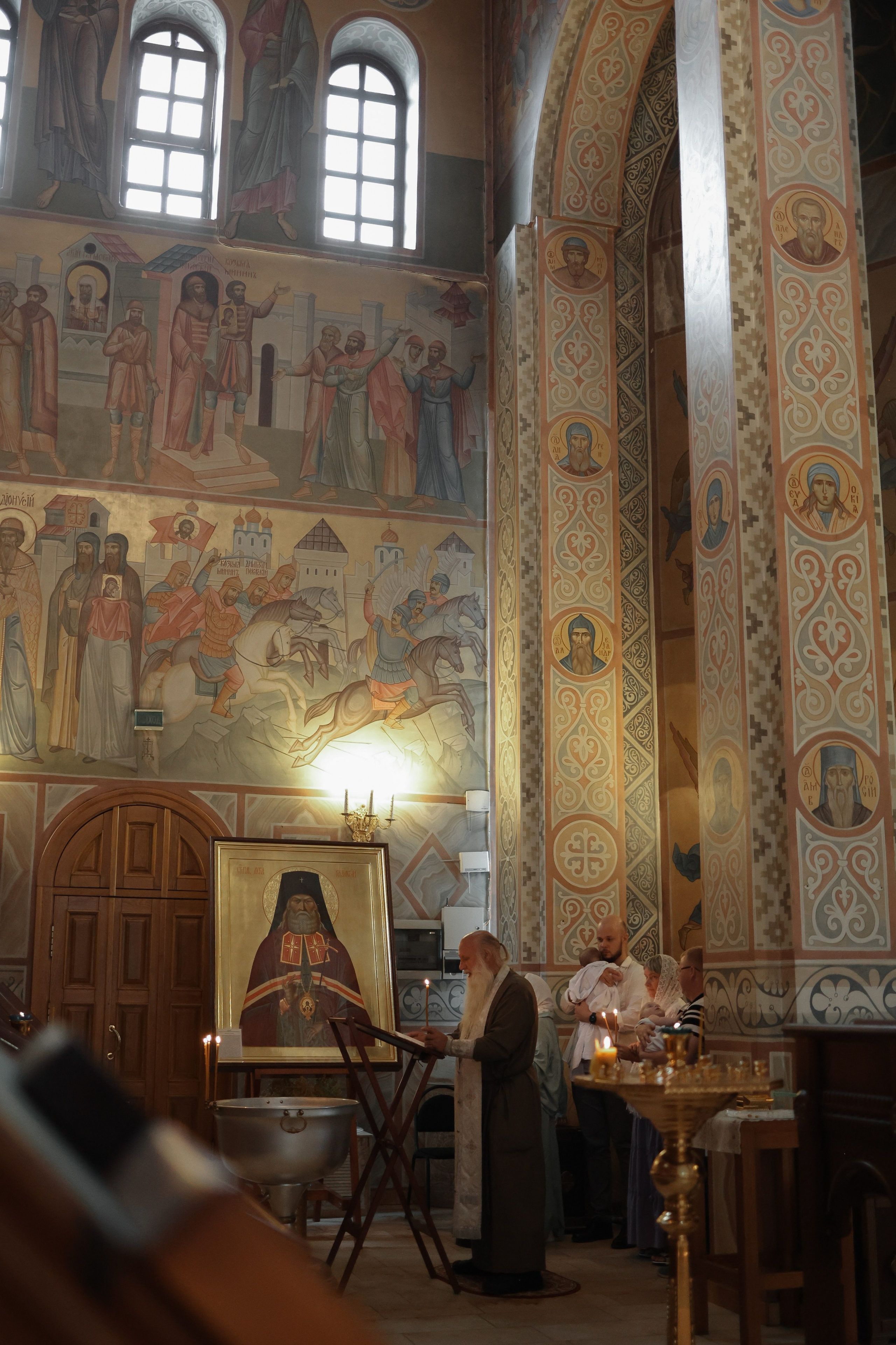 Фотосессия крещения, видеосъемка крещения в Нижнем Новгороде. Фотограф и видеограф Елена Лисина