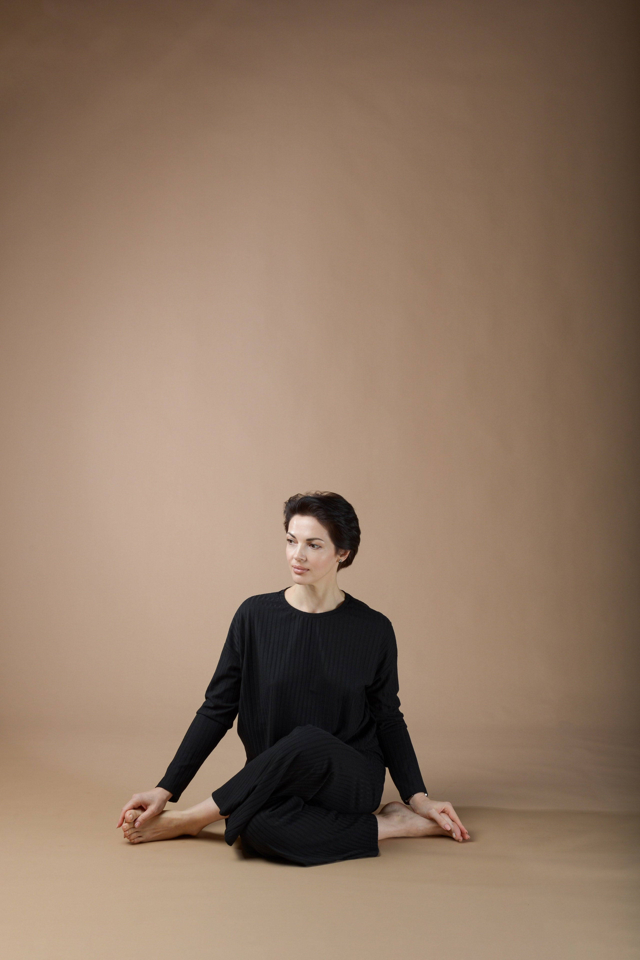 Серия Лариса Рязанцева. Татьяна Гойда портретный и семейный фотограф Ленск. Выпускные альбомы