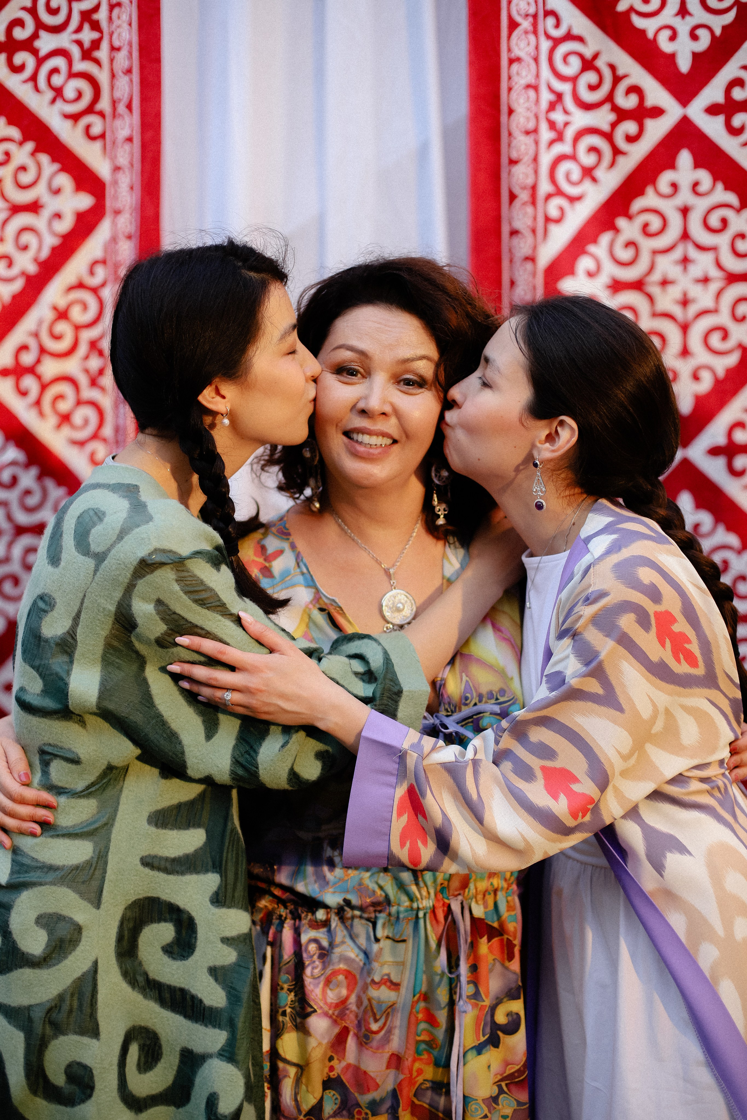 Тамирис Сырка салу. Фотограф в Алматы и Москве Даша Пушкина