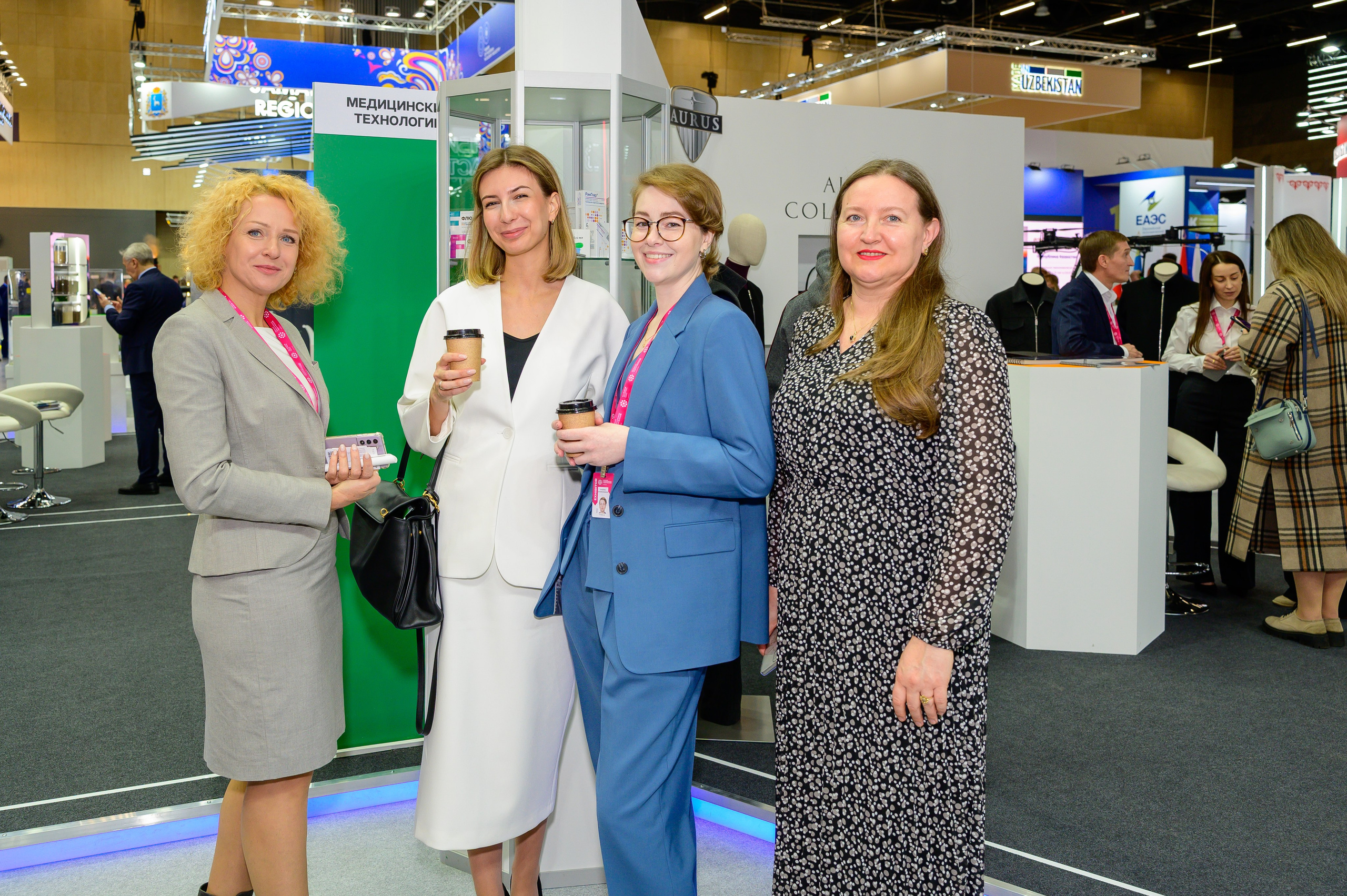 «ИННОПРОМ. Беларусь» — это международная промышленная выставка, объединяющая представителей различных отраслей промышленности, инновационных компаний, инвесторов и государственных структур. Это уникальная платформа для обмена опытом, внедрения новых идей и технологий, что способствует повышению актуальности отрасли и развитию сотрудничества между странами.#БольшаяпромышленнаянеделявМинске @belexpo_by@ph.andrey_puhach #bigindustrialweek #bigindustrialwee