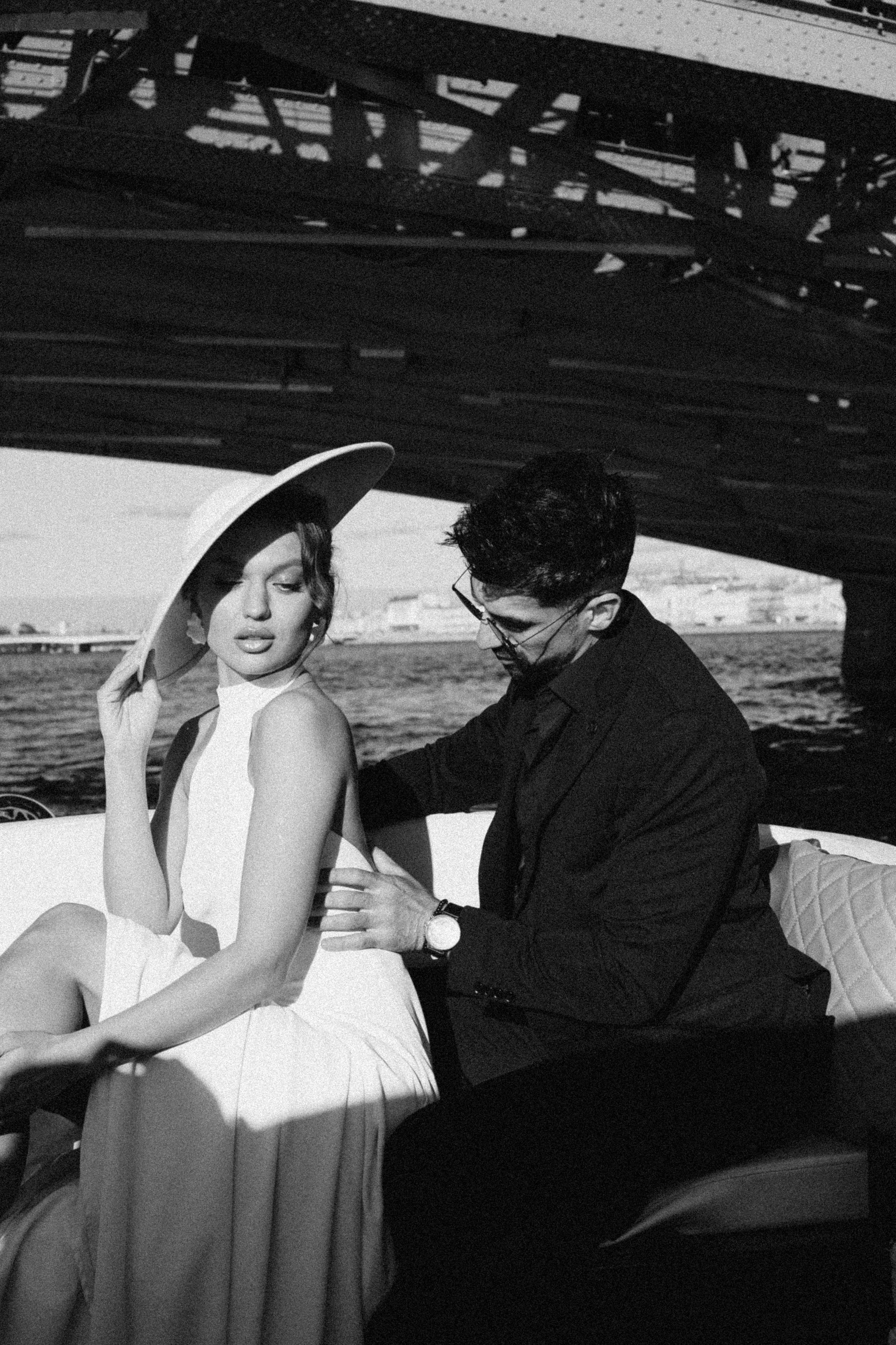 СВАДЕНБНАЯ СЬЕМКА НА КАТЕРЕ ПО КАНАЛАМ САНКТ-ПЕТЕРБУРГА И В АКВАТОРИИ НЕВЫ. Профессиональный фотограф, Санкт-Петербург — Виктория Богомолова