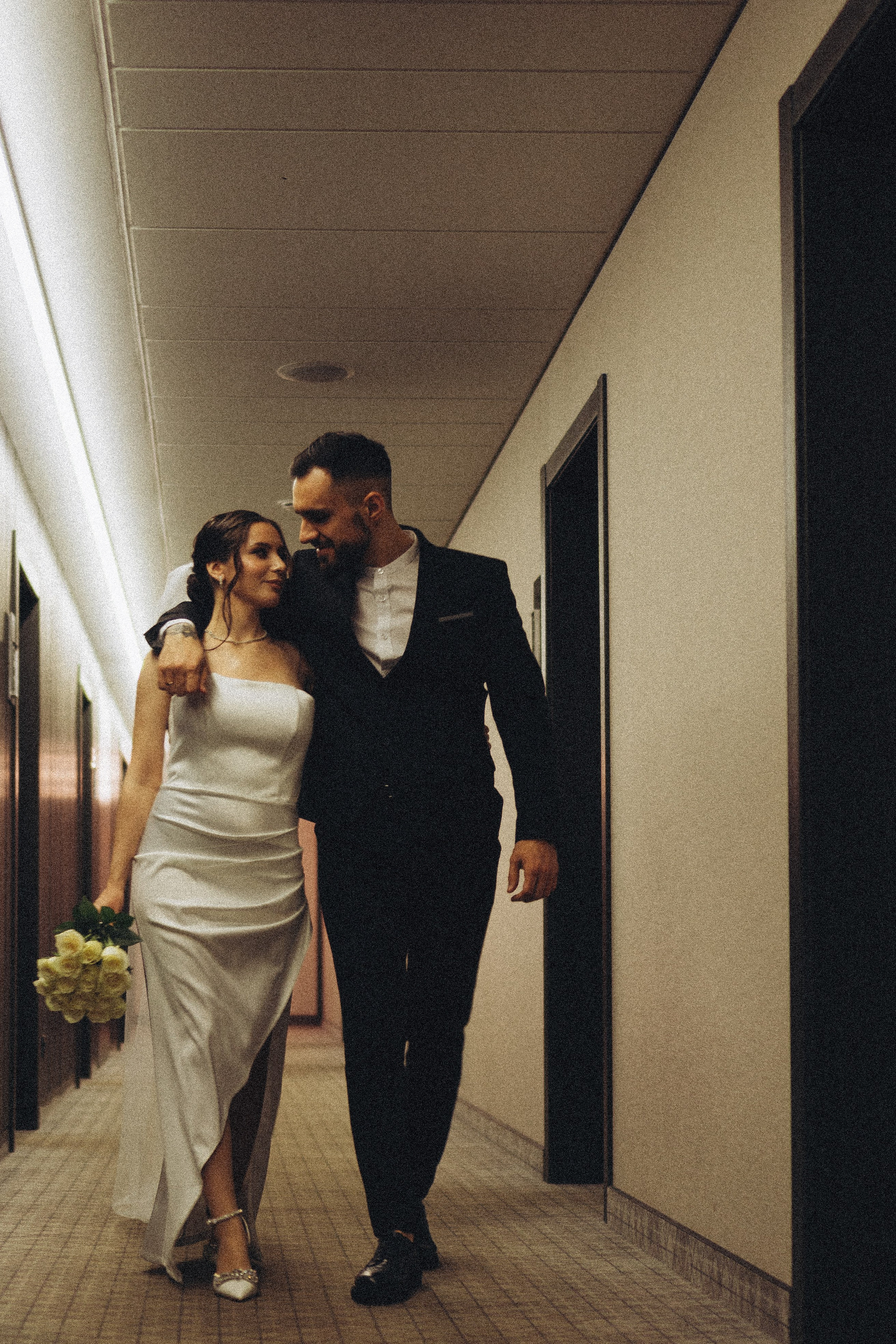 СВАДЕБНАЯ СЬЕМКА СБОРОВ ЖЕНИХА И НЕВЕСТЫ В ОТЕЛЕ И ТАКЖЕ ФОТОСЕССИИЯ В ОТЕЛЕЕ МЕГАПОЛИС БРЯНСК. Профессиональный фотограф, Санкт-Петербург — Виктория Богомолова