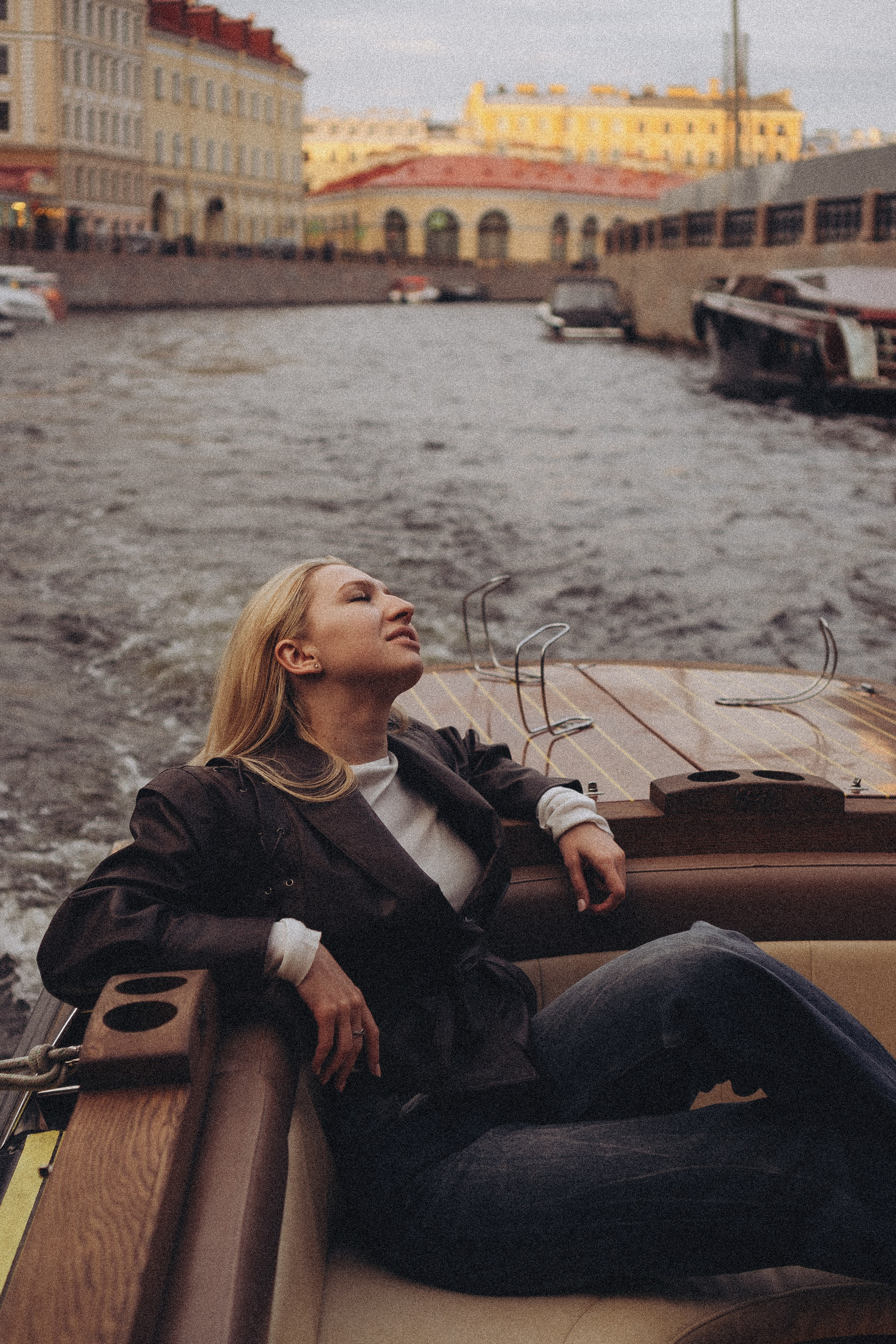 ДЕВУШКИ НА КАТЕРЕ. Профессиональный фотограф, Санкт-Петербург — Виктория Богомолова