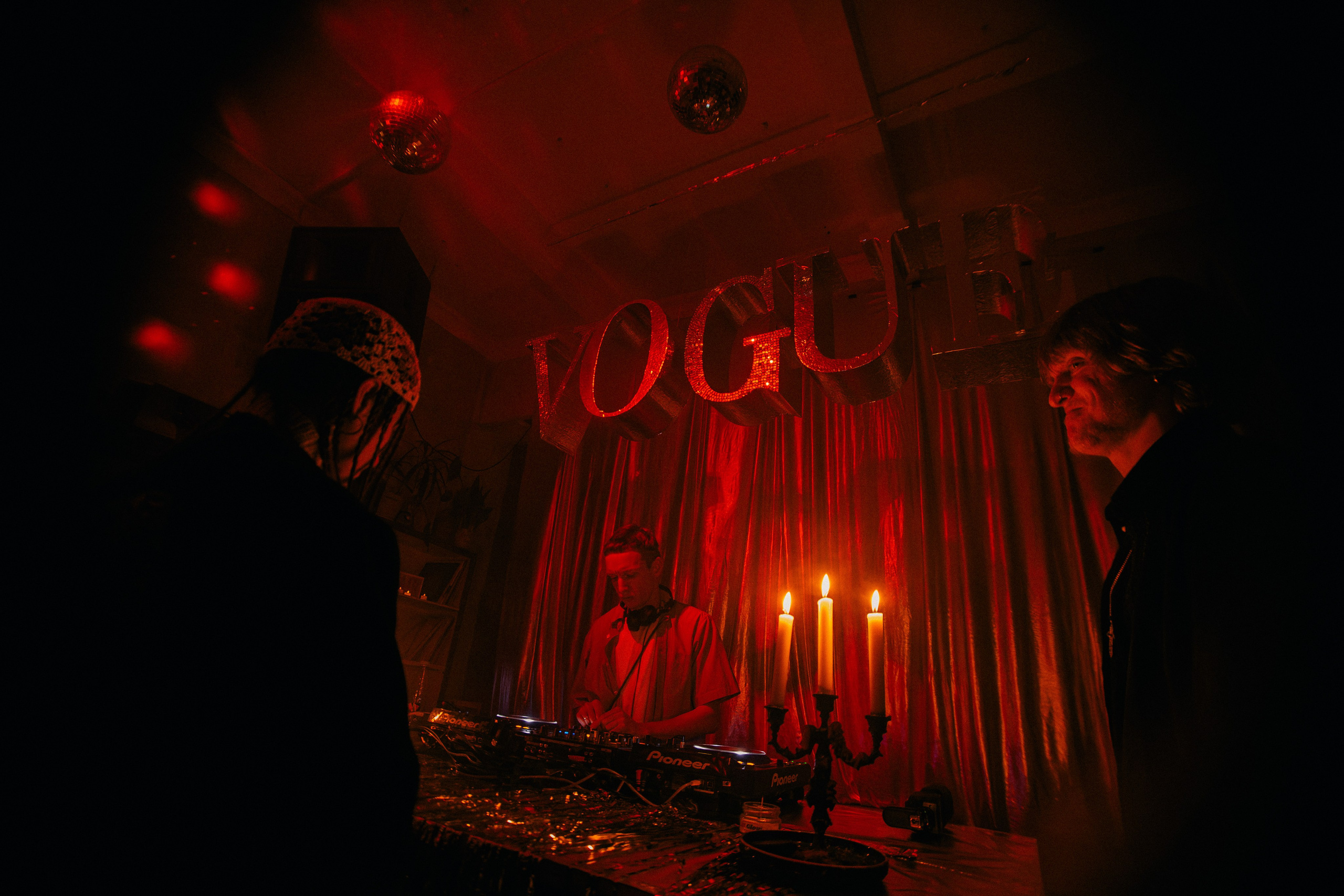 VOGUE BAL 14.02. Фотограф Егор Огородов