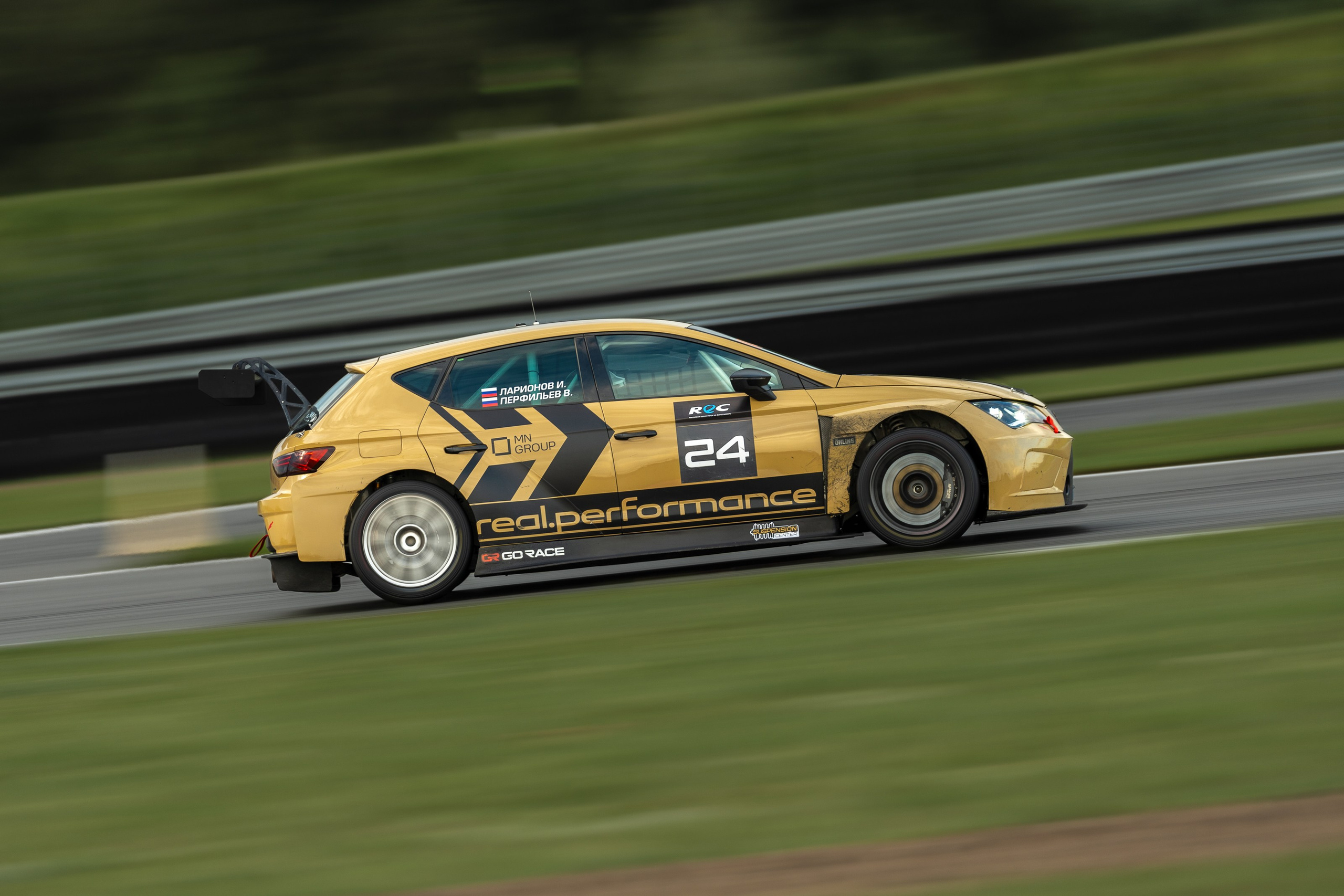 Фото четвертого этапа Российской серии гонок на выносливость. Фотограф Николай Прокофьев модельные тесты в Москве