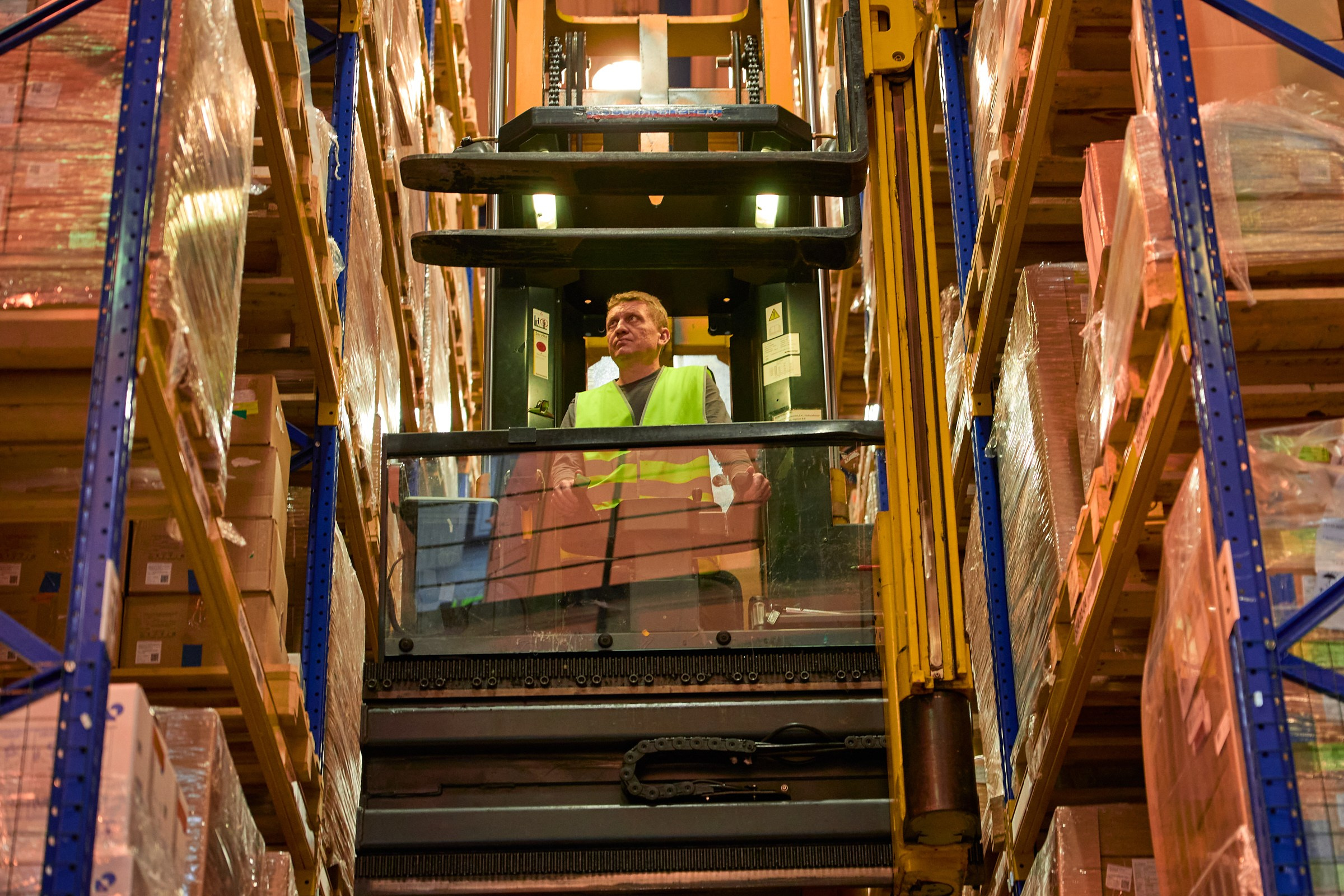 «Petrovax | Фотогалерея сотрудников и производства». Видеограф, фотограф Илья Новиков Москва, Екатеринбург, Калининград