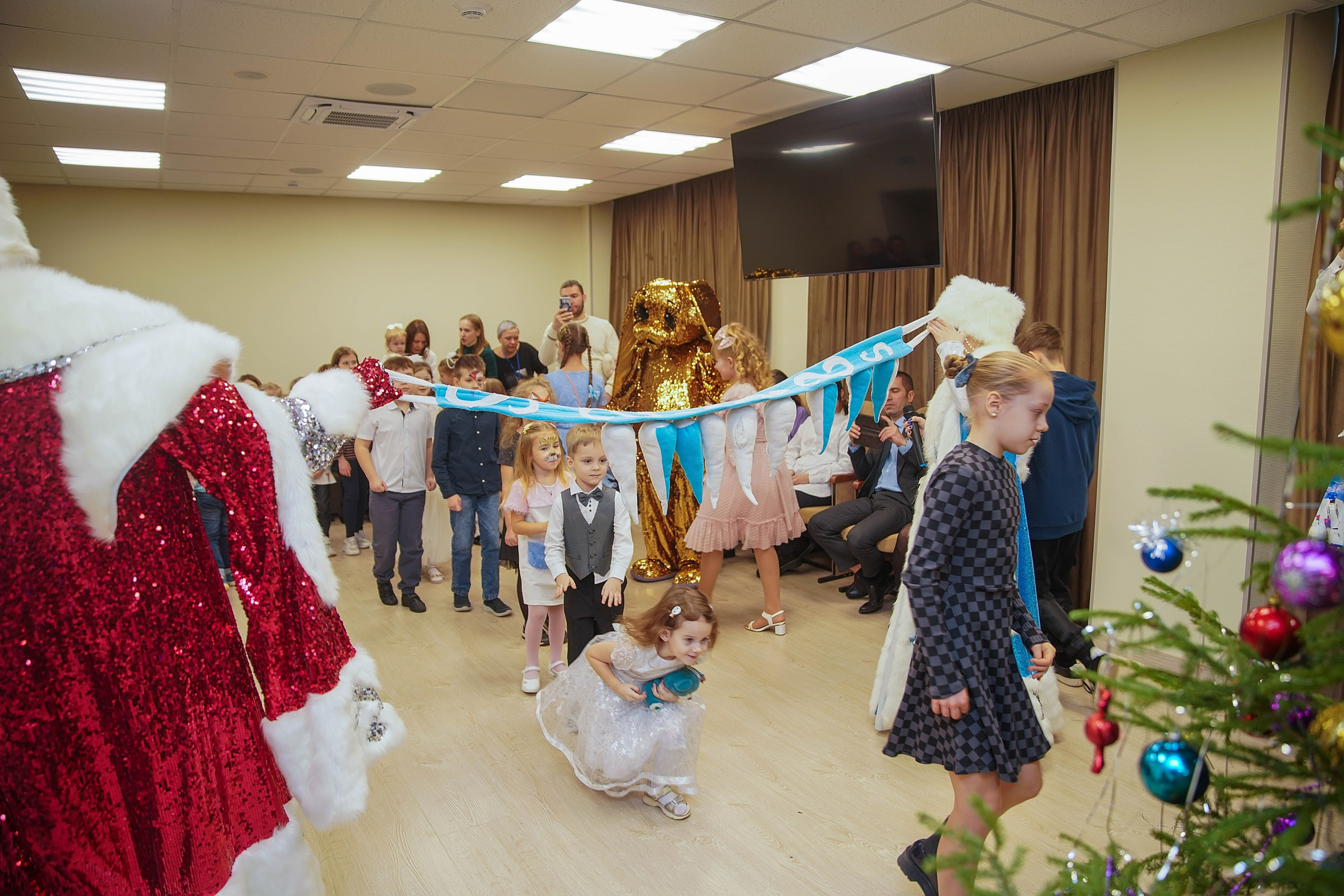 Елка НБД банк. Семейный и детский фотограф в Нижнем Новгороде