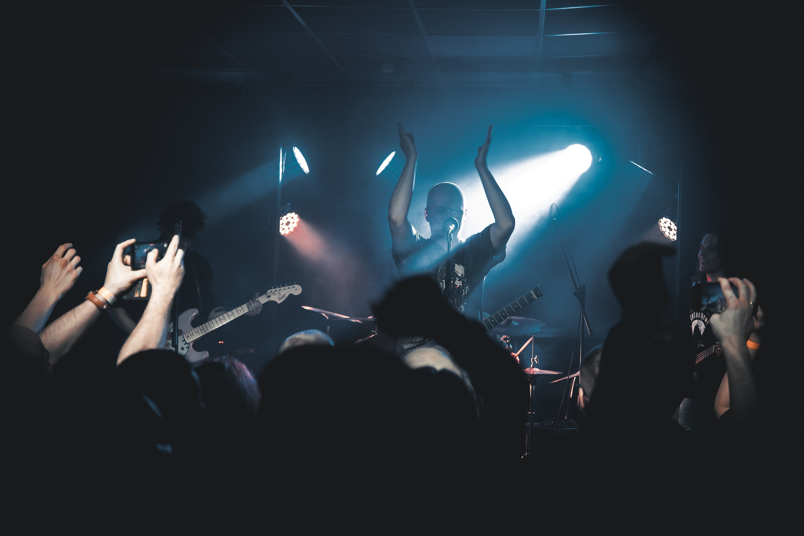 Потомучто. Красноярск, 28.02.2025, бар 64/6. Фотограф Регина Крикунова г. Красноярск